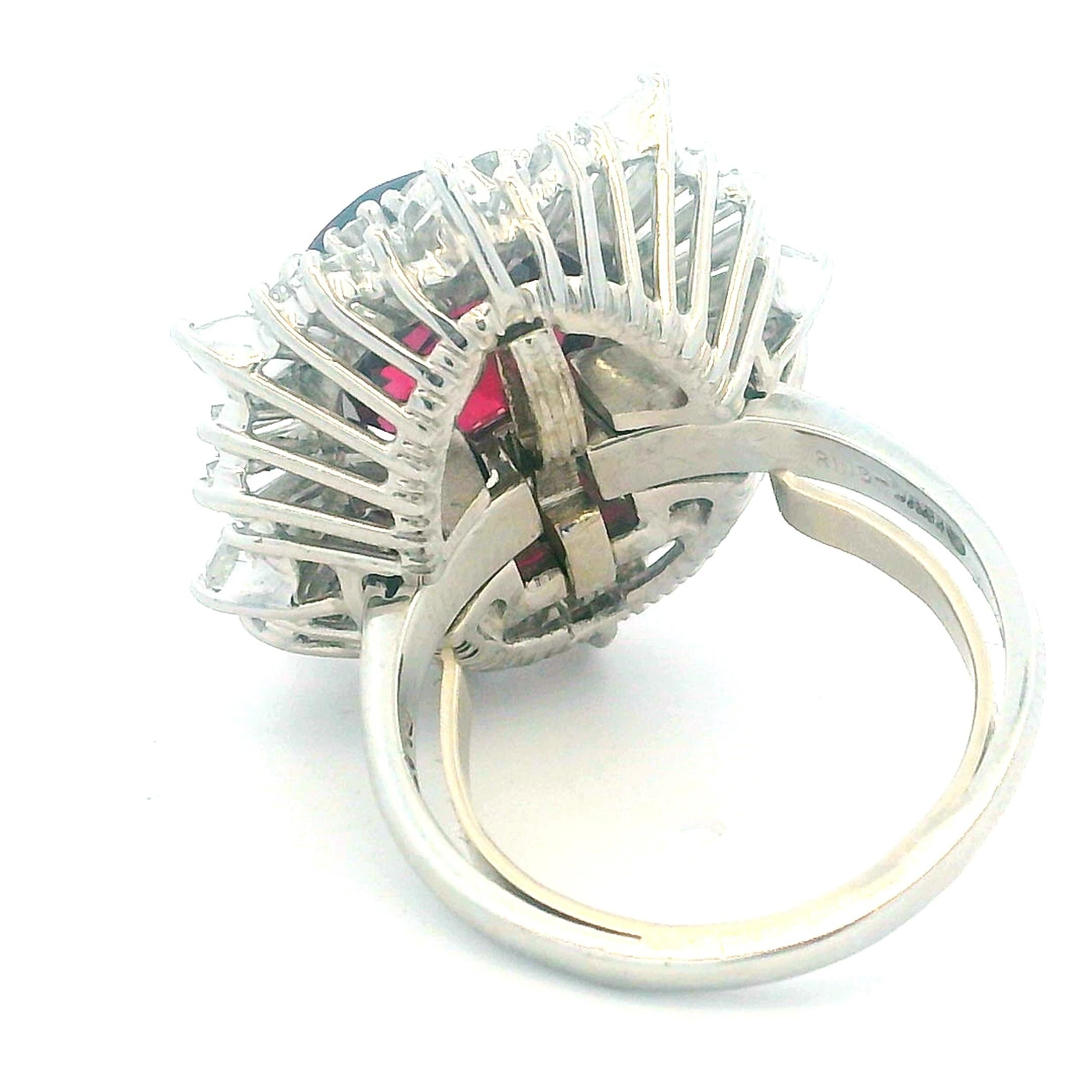 Anillo italiano Damiani de platino con granate de 6,15 quilates y diamantes de 3,25 quilates en venta 3