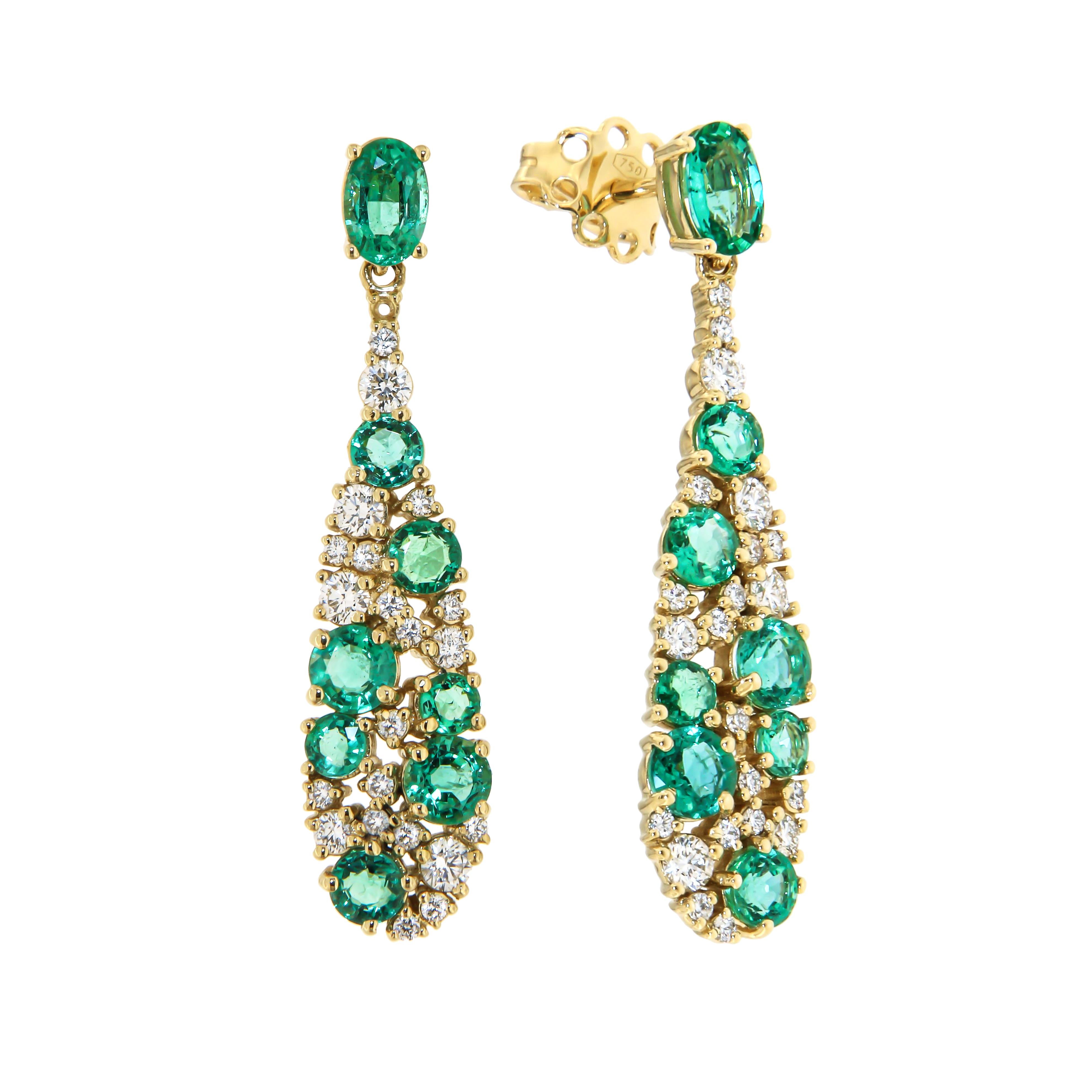 Earrings Yellow 18K Gold (Earrings Same Style With Pink Sapphire Available)

Diamond 0,93 ct
Emerald

Weight 7.20

It is our honour to create fine jewelry, and it’s for that reason that we choose to only work with high-quality, enduring materials