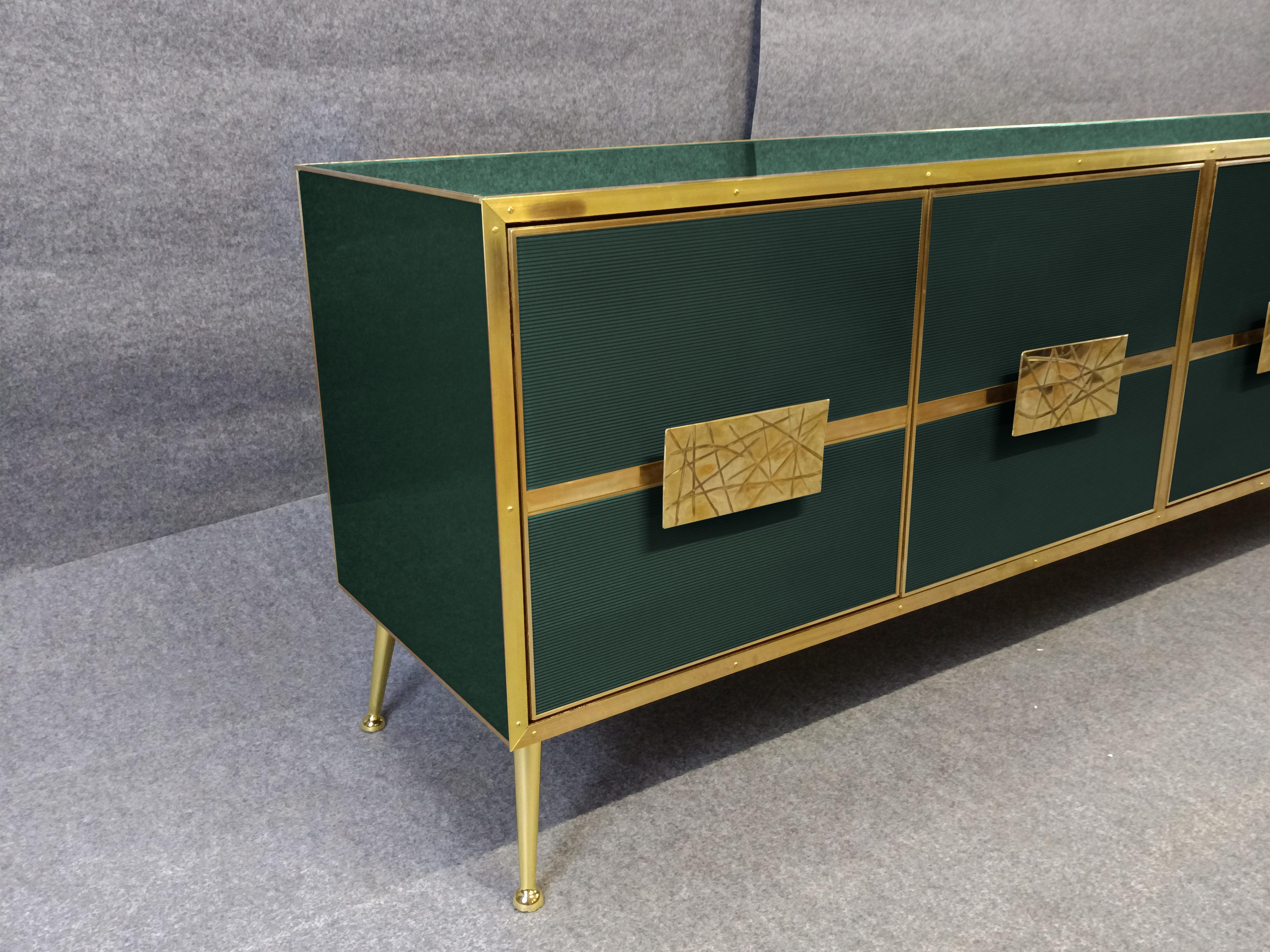 Intagliato a mano Italian Dark Green Buffet Sideboard with 