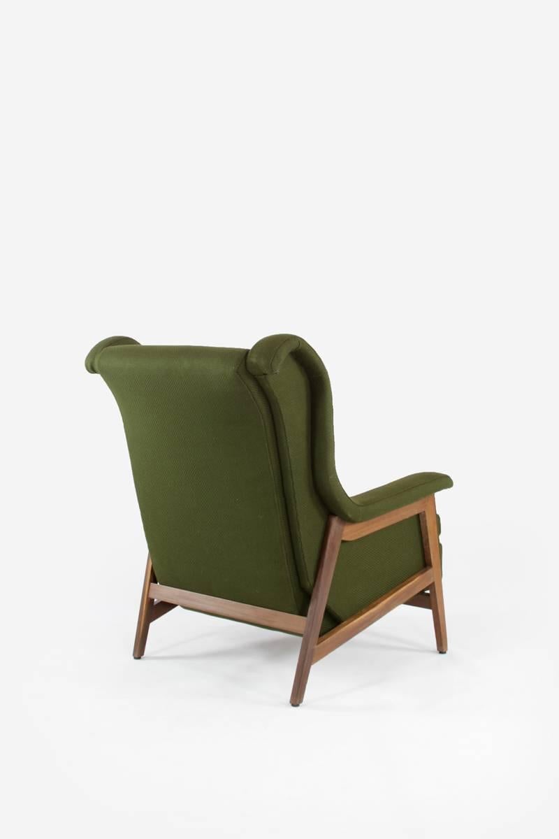 Mid-Century Modern Italian Dark Olive Green Wingchair in the Manner of Gianfranco Frattini For Sale