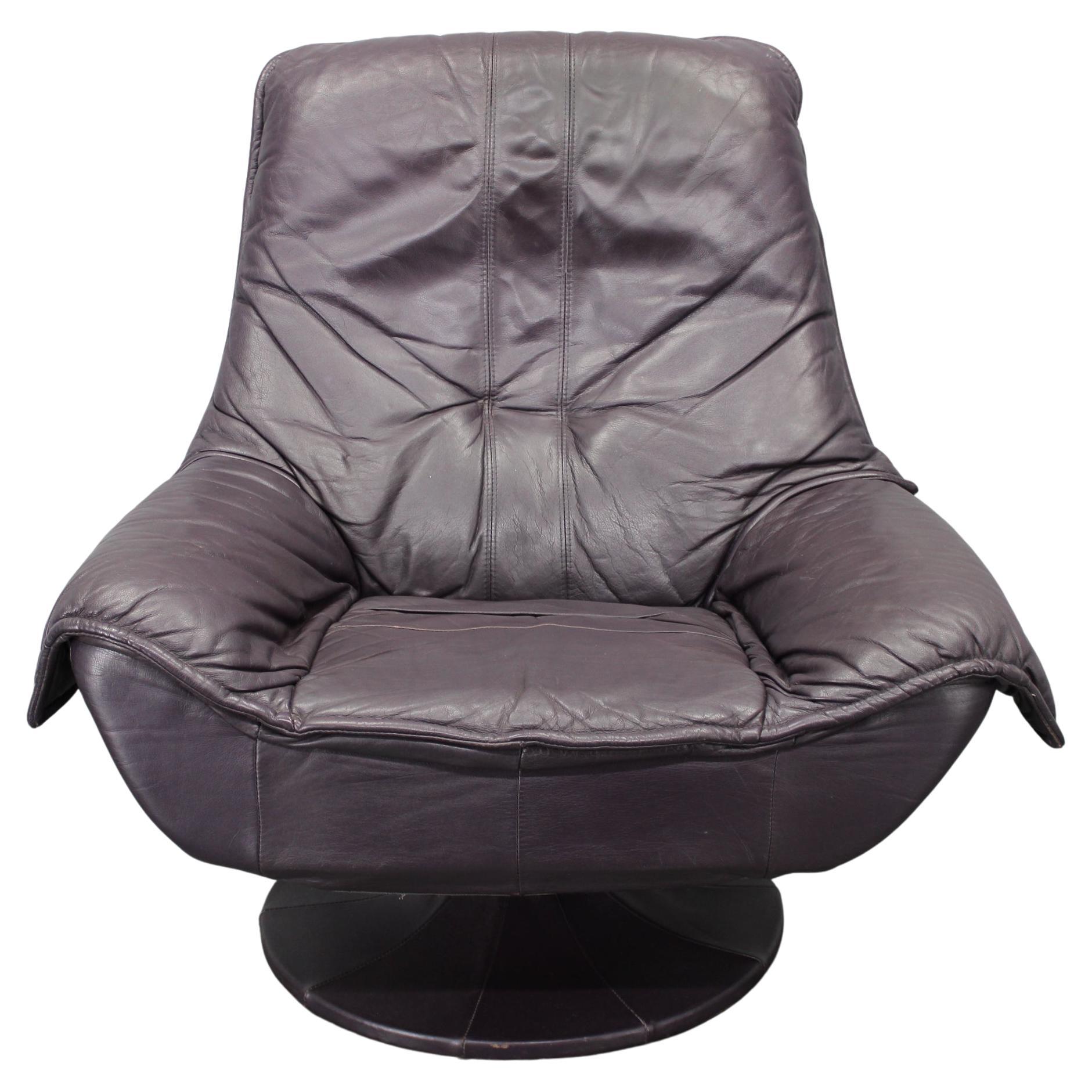 Italian Dark Purple Leather Swivel Lounge Chair, 1980s For Sale