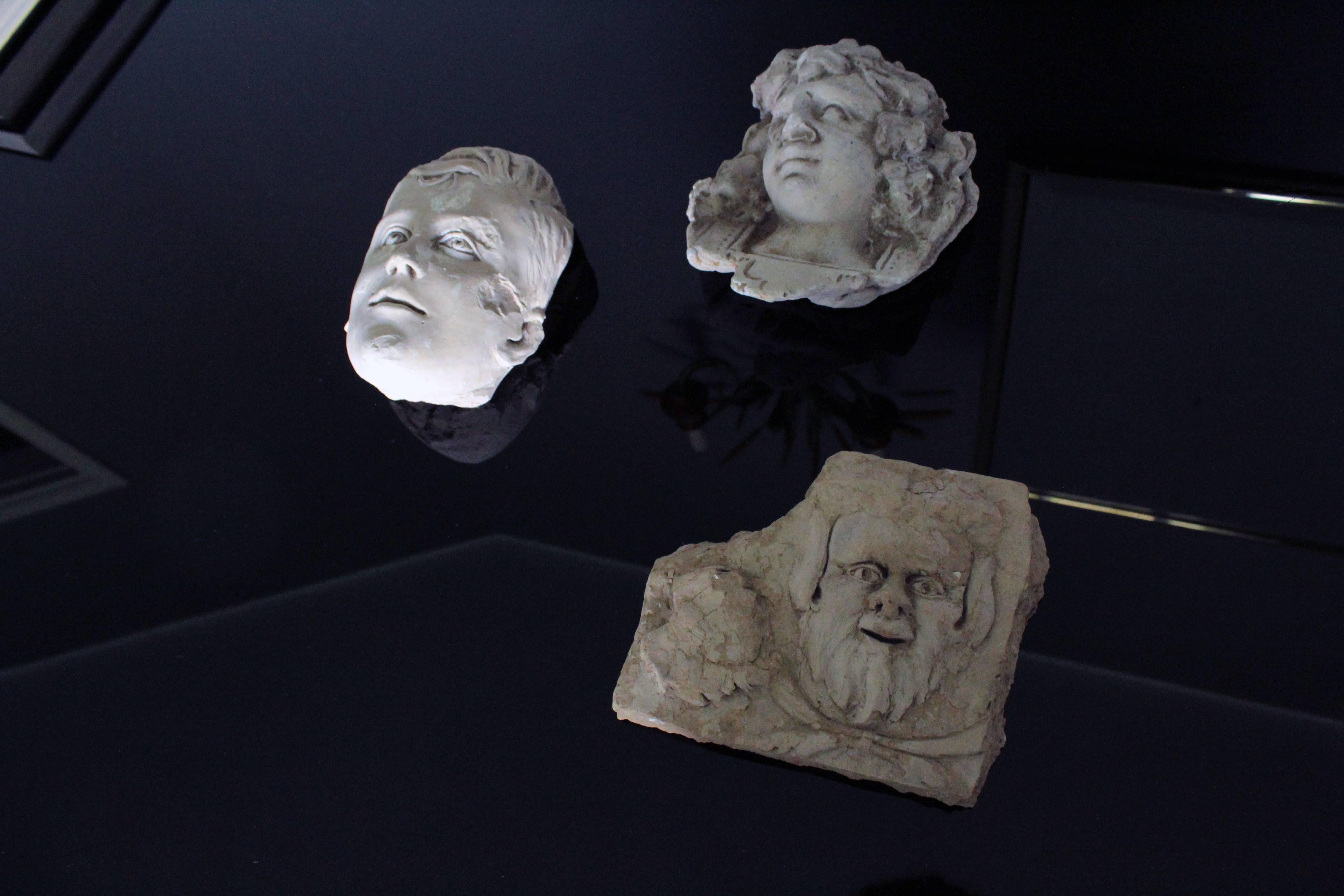 Italian De Rossi Plaster Bust Set of Three, 1930s In Good Condition In Verona, IT