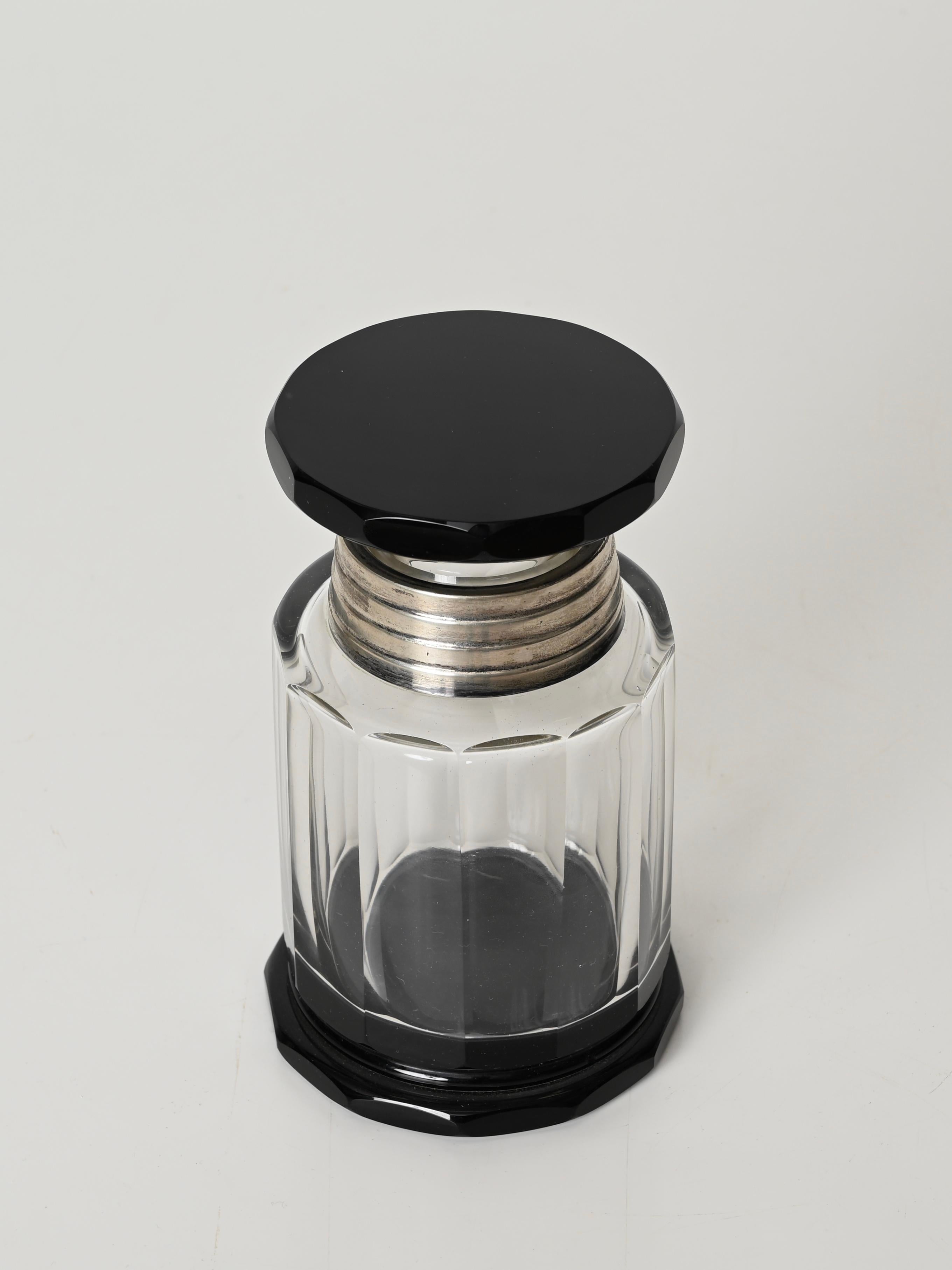 Art déco Boîte ou vase déco italienne avec couvercle en argent, Italie, années 1930 en vente