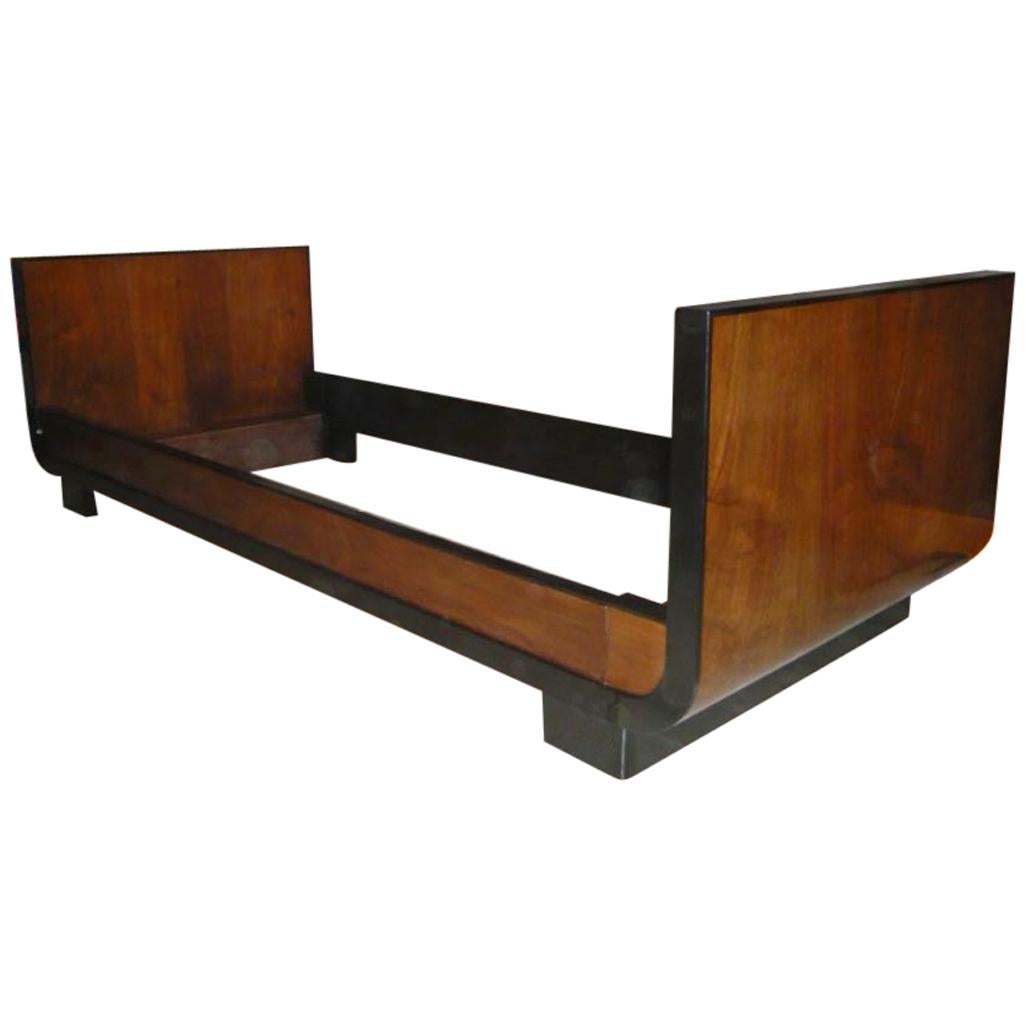 Italian Deco Day Bed from 1930s in Oak and Ebonized Wood im Angebot