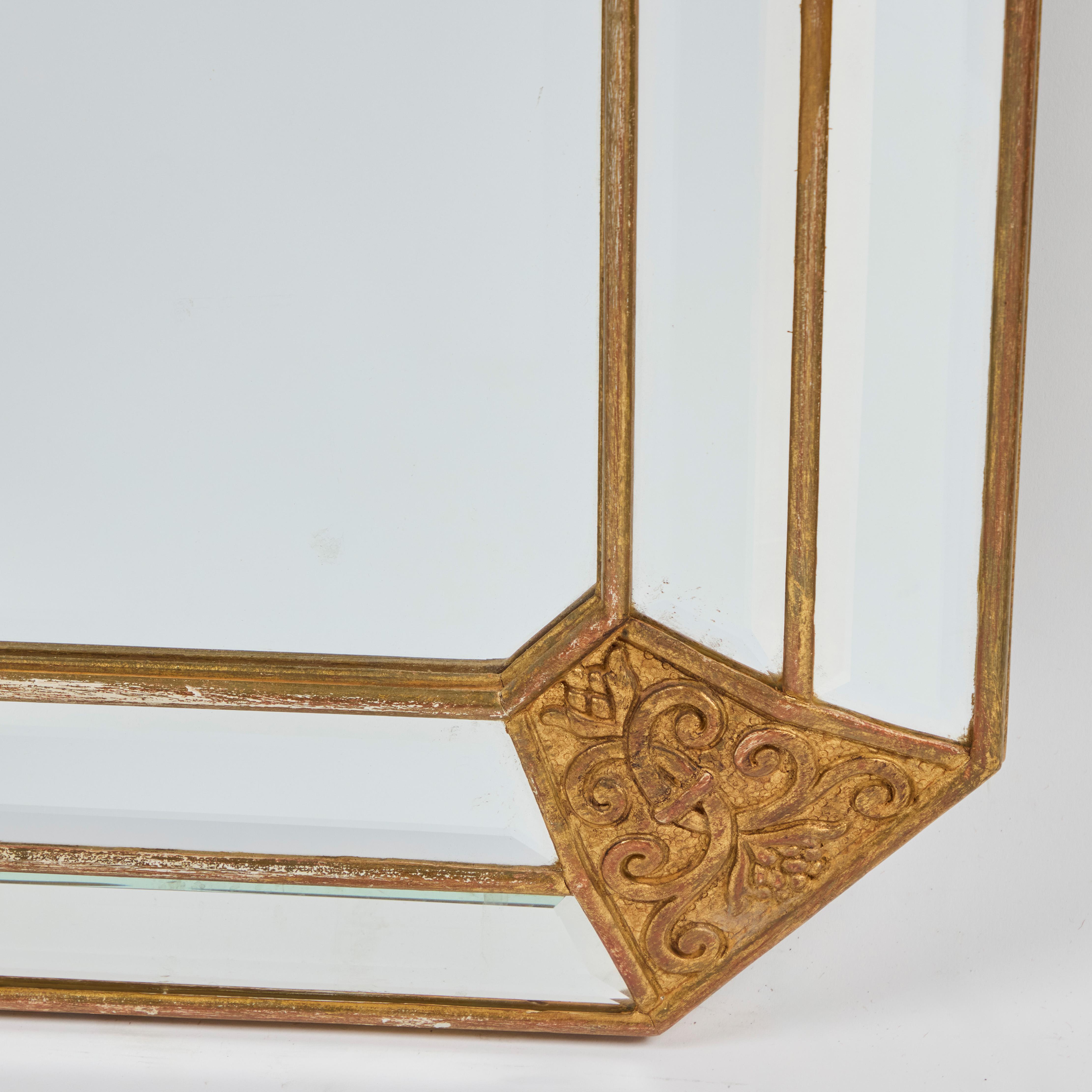 Italienischer Deco-Spiegel mit vergoldeten Holzakzenten im Angebot 1