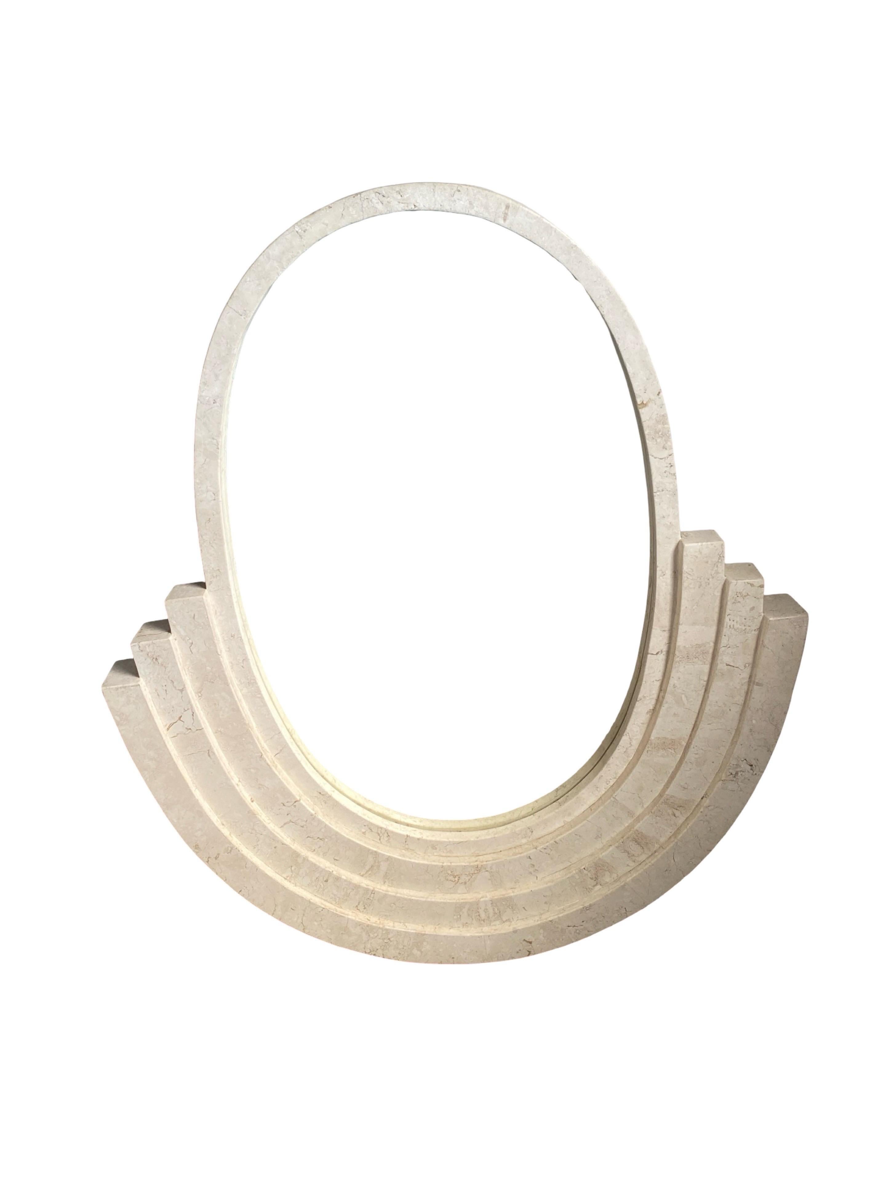 Specchio in stile Deco italiano di marmo beige tessellato Maitland Smith in vendita 9