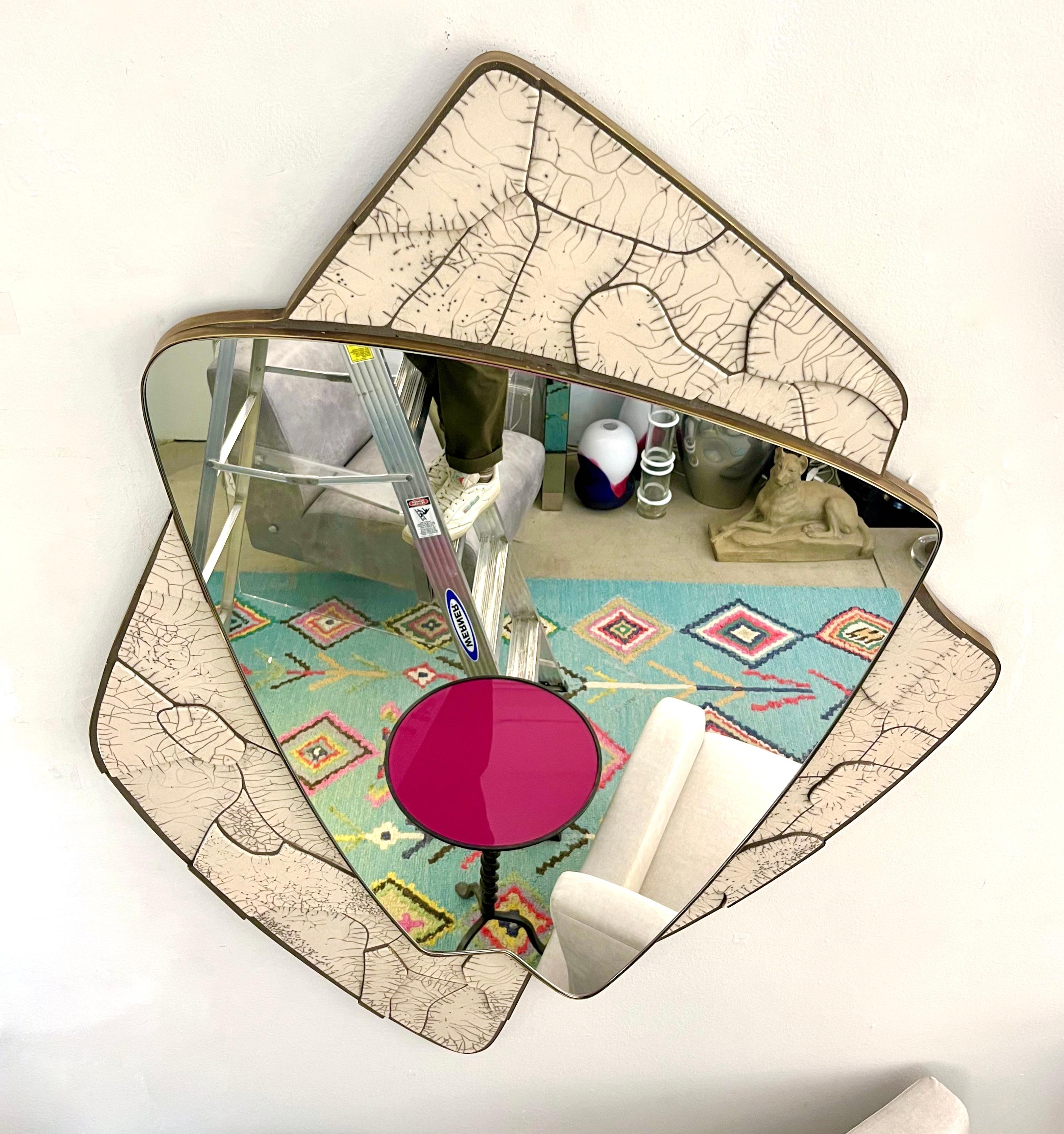 Italienisch Dekonstruiert Japanischen Stil Rose Beige Keramik Bronze Spiegel Skulptur im Angebot 1