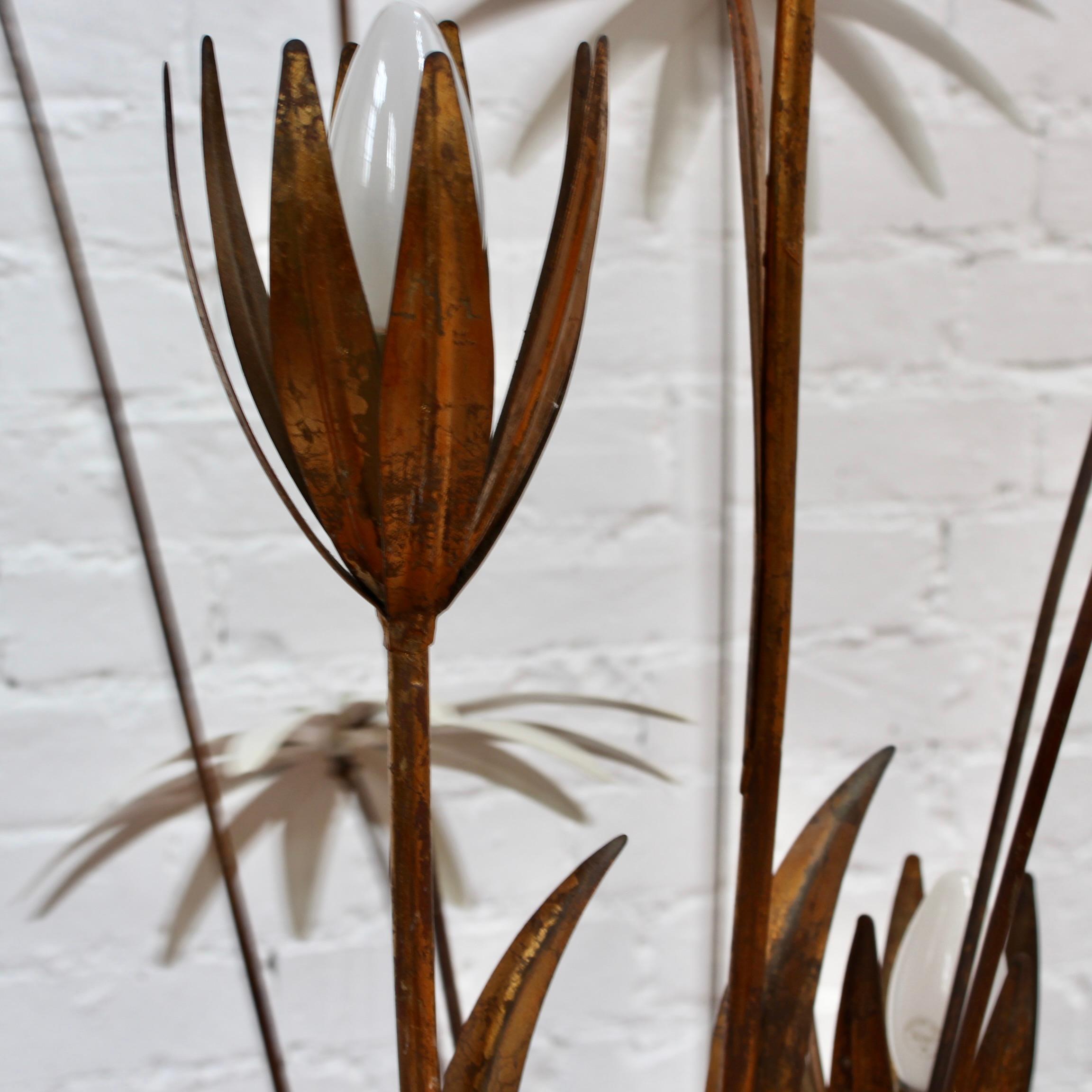Italian Decorative Floor Lamp with Flower Motif (circa 1970s) - Large For Sale 8