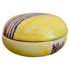 Scatola decorativa italiana di metà secolo in ceramica firmata da Guido Gambone