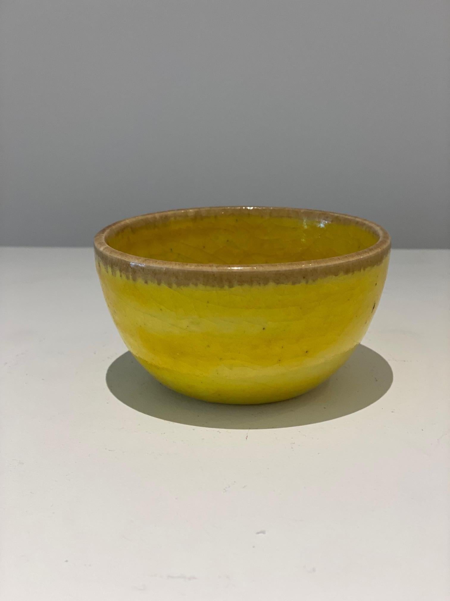 Italian Decorative Mid-Century Ceramic Cup Signed by Gambone In Good Condition For Sale In Paris, FR