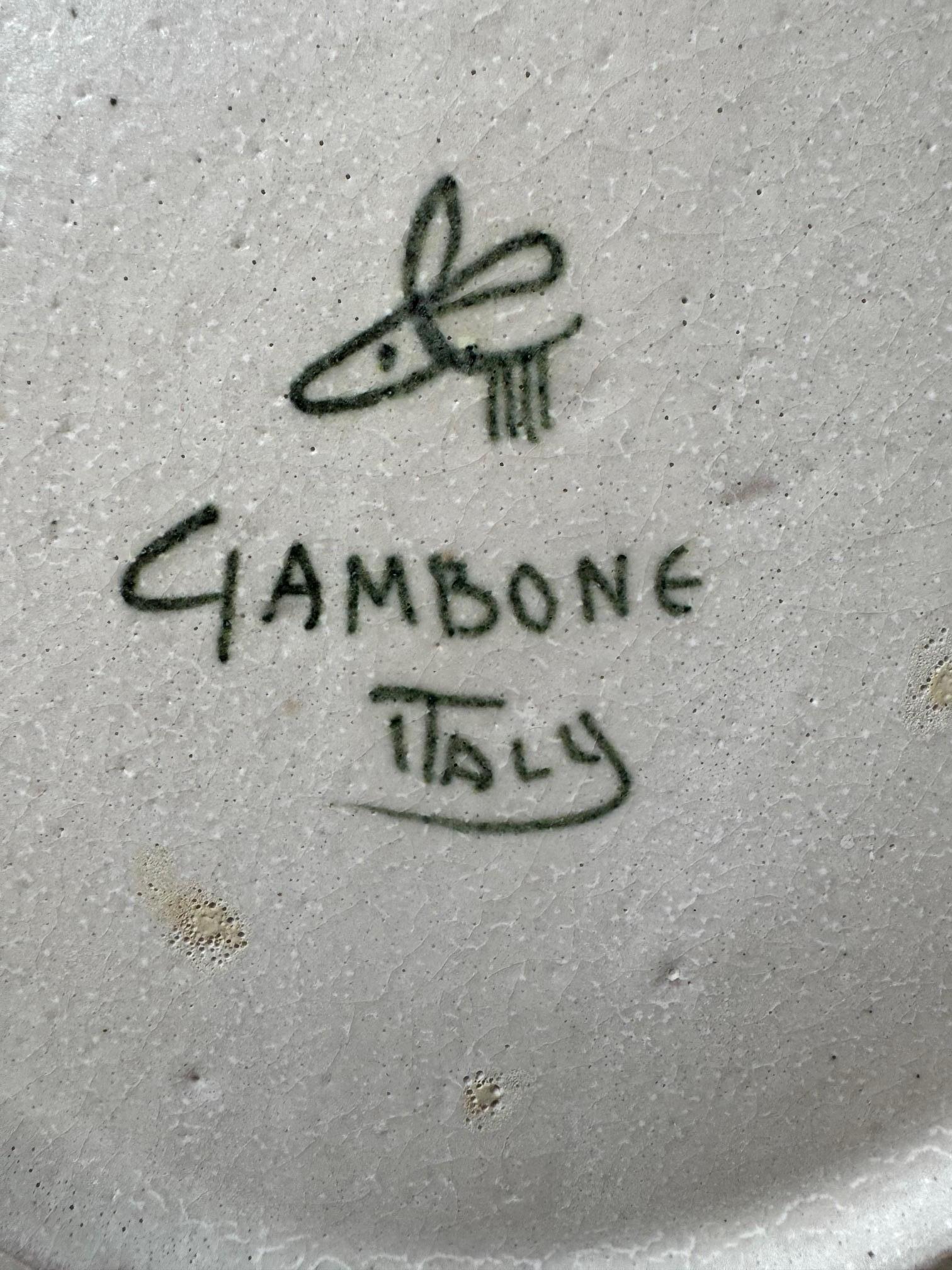 Milieu du XXe siècle Plat décoratif italien du milieu du siècle signé par Guido Gambone en vente