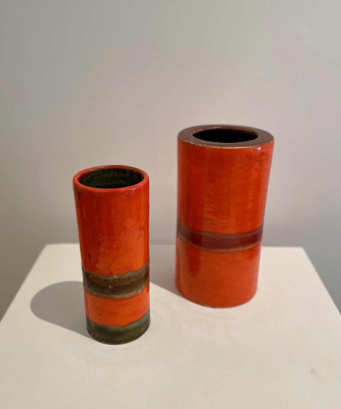 Paire de vases en céramique décoratifs italiens du milieu du siècle signés par Gambone en vente 5