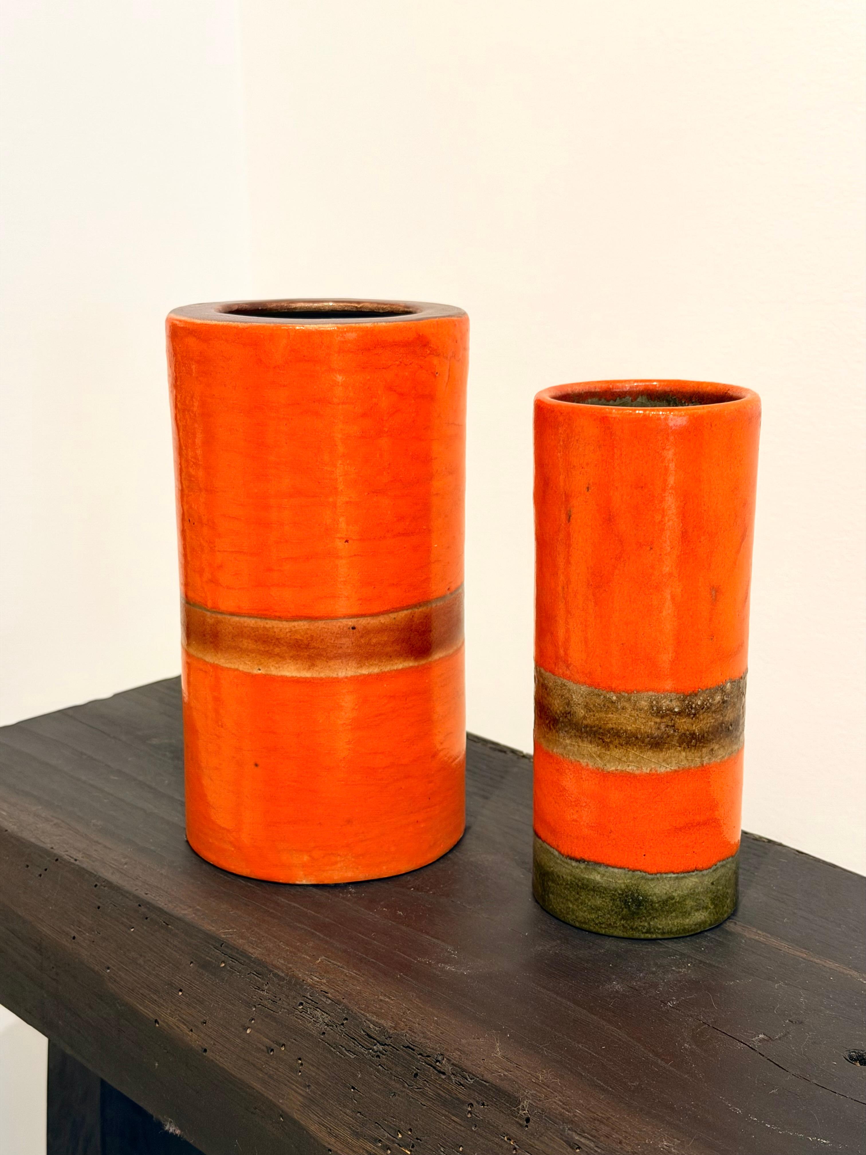 Paire de vases en céramique décoratifs italiens du milieu du siècle signés par Gambone Bon état - En vente à Paris, FR