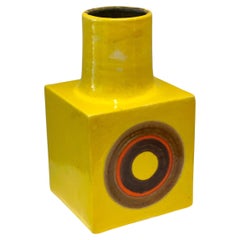 Italienische dekorative gelbe Keramikvase aus der Mitte des Jahrhunderts, signiert von Gambone
