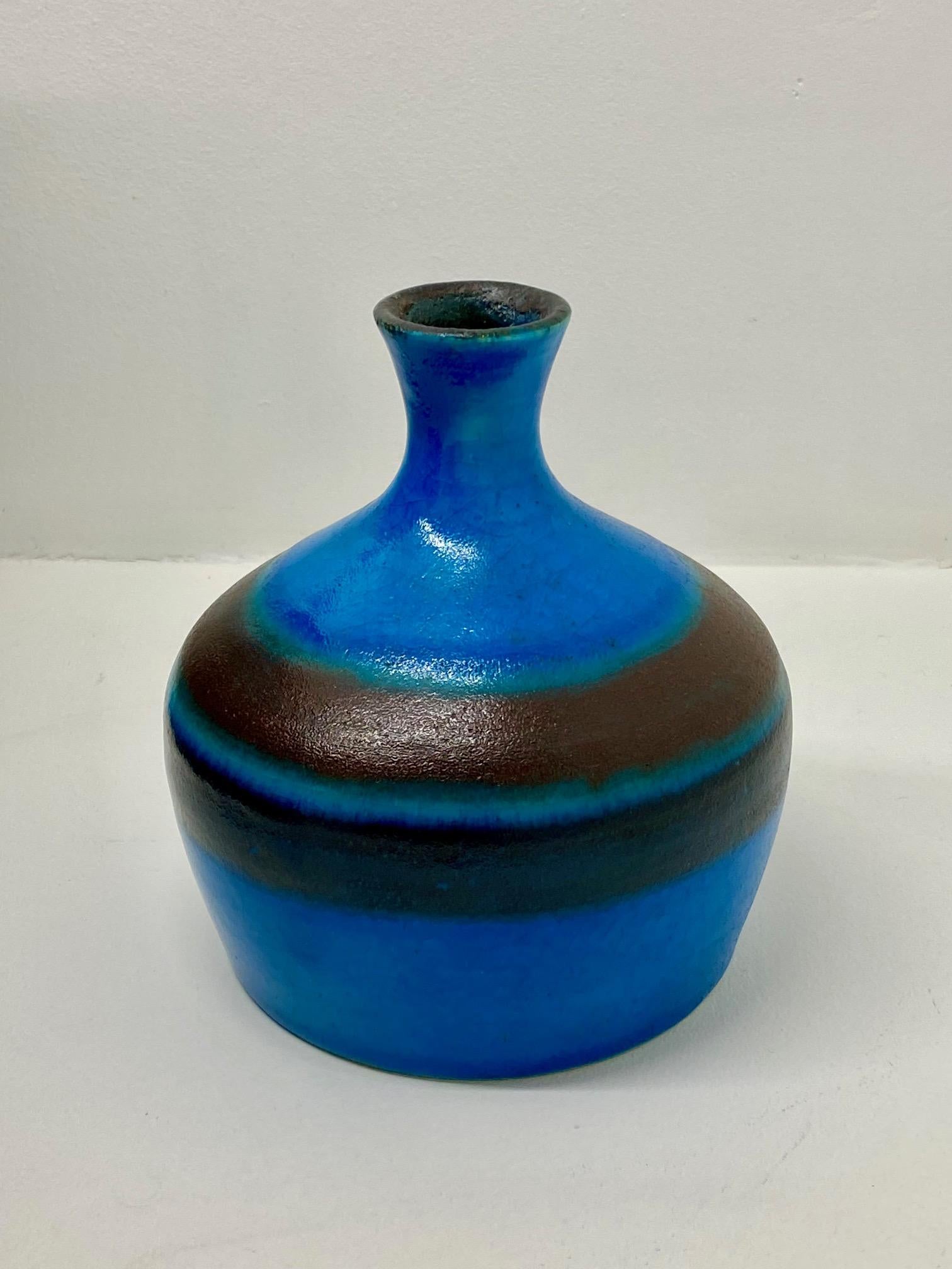 Italian Decorative Mid-Century Ceramic Vase Signed by Gambone For Sale 1