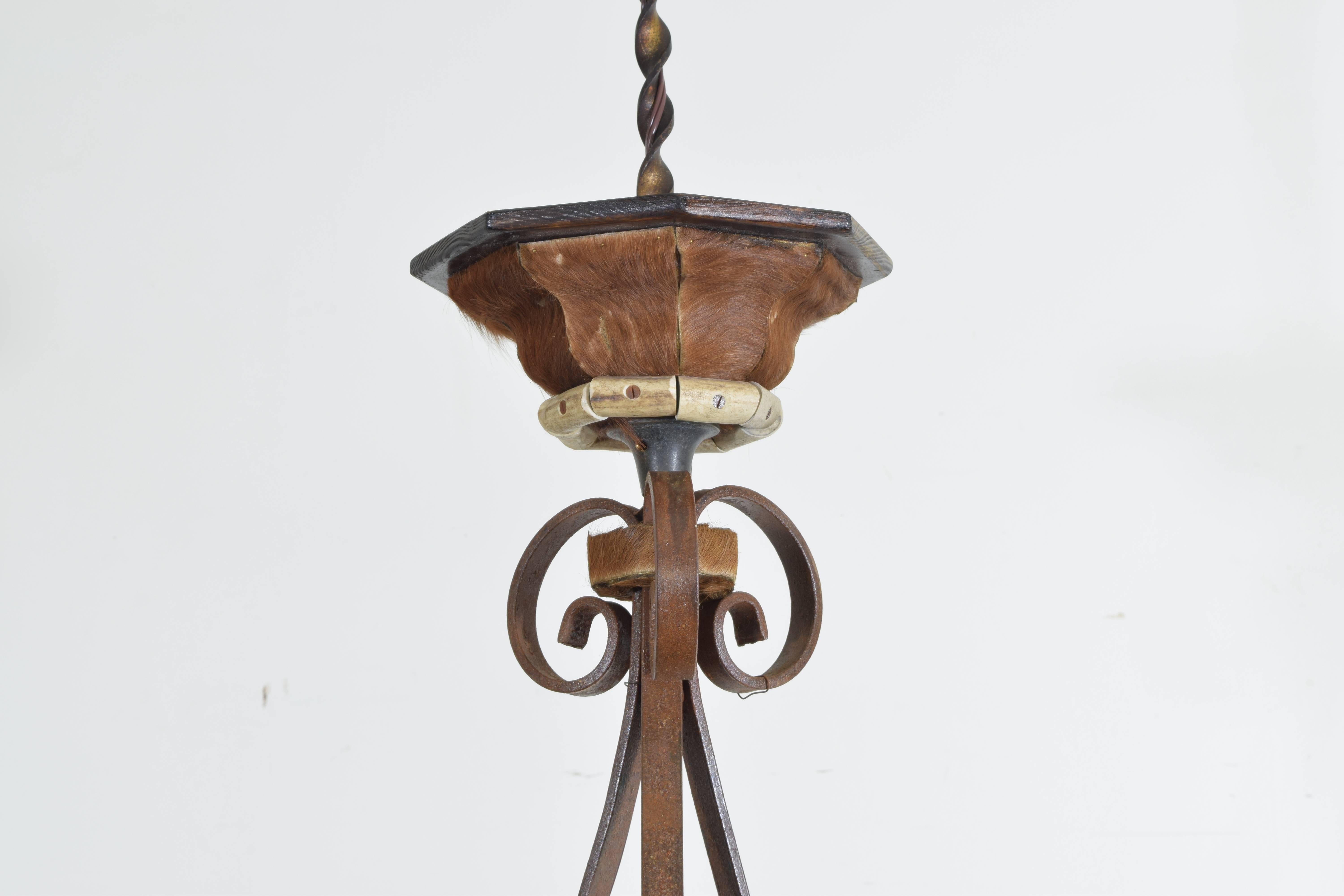Italian Deer Antler, Eight-Light Chandelier, 20th Century, UL Wired 2