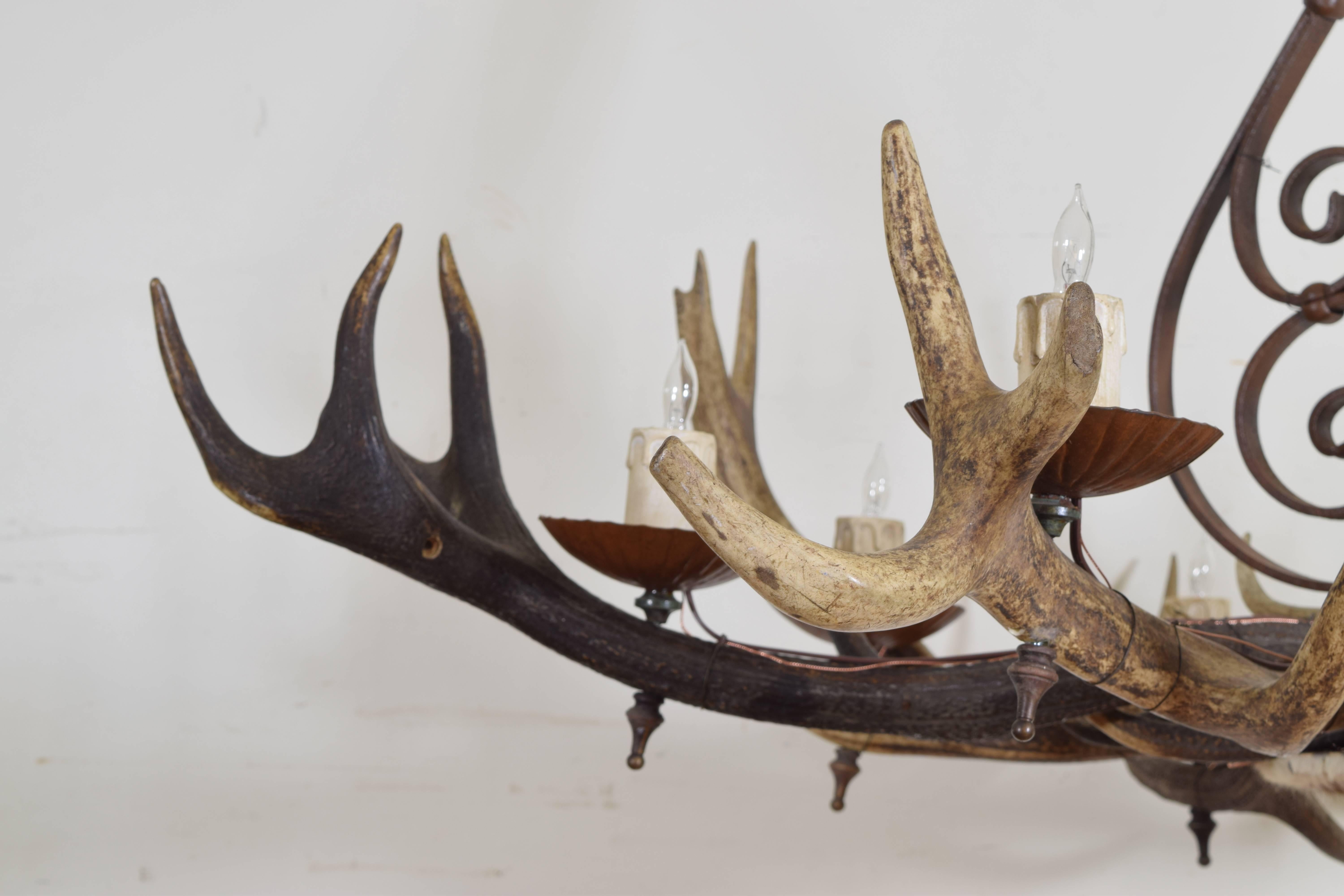 Italian Deer Antler, Eight-Light Chandelier, 20th Century, UL Wired 5