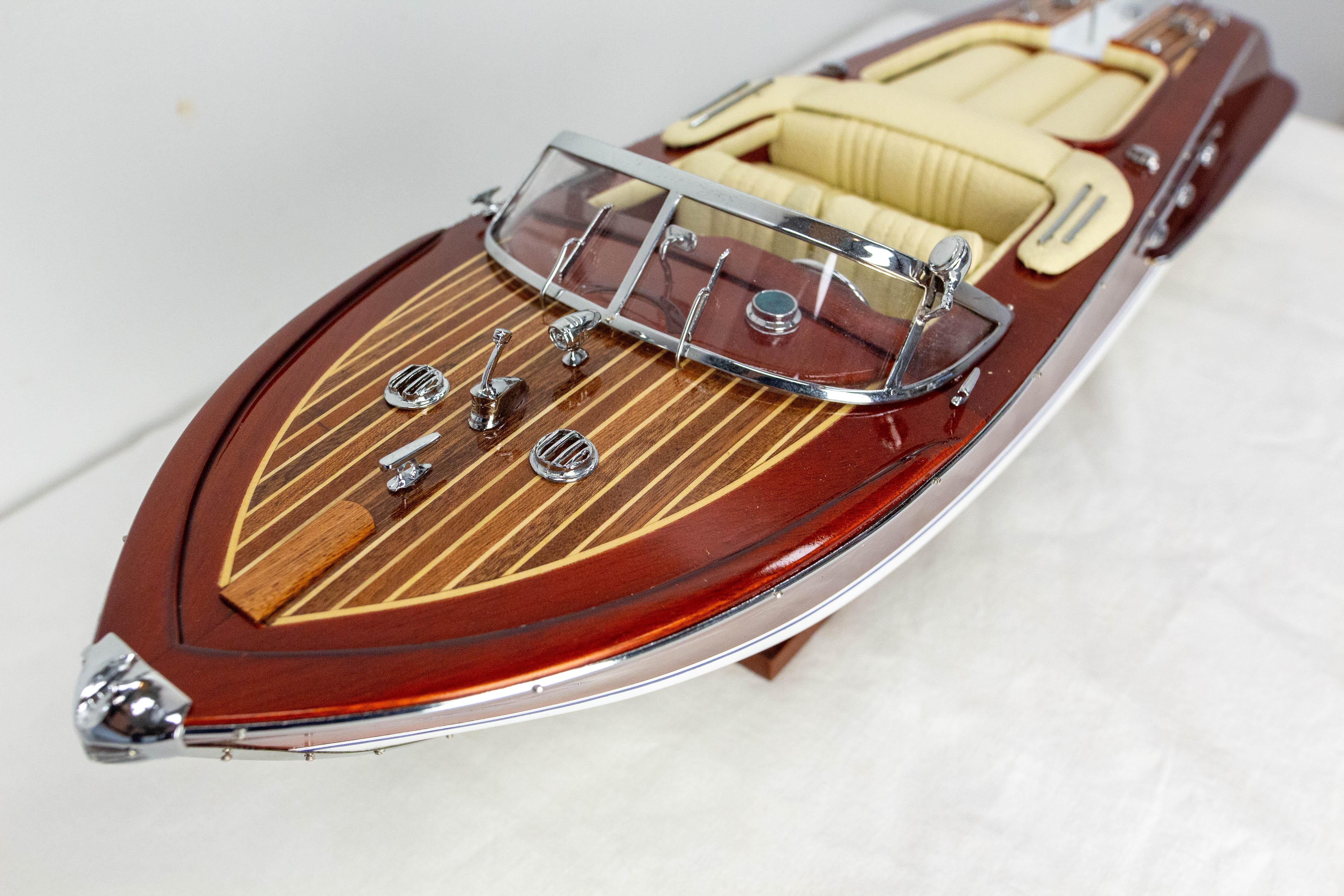 italian wood boat