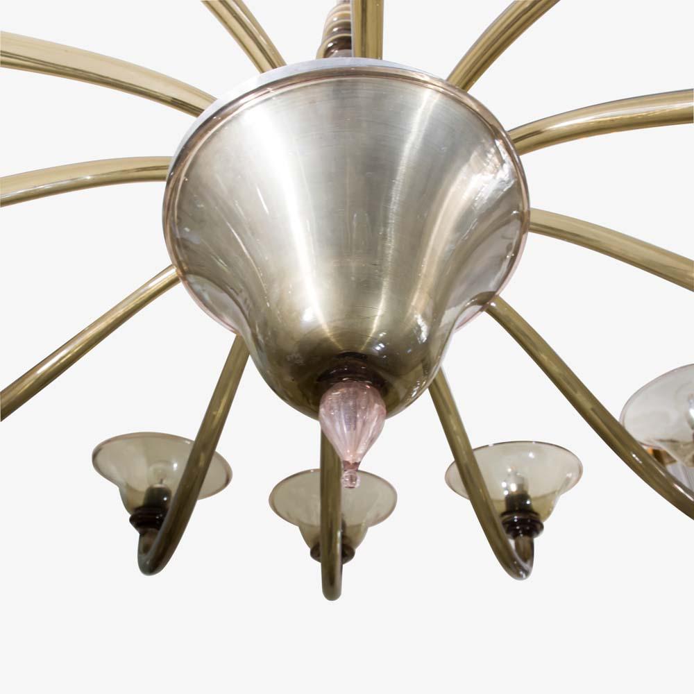 Mid-Century moderno Lampadario veneziano di design italiano degli anni '40 in vetro soffiato color fumo in vendita