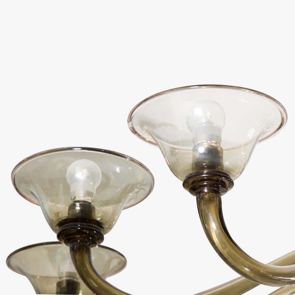 Metà XX secolo Lampadario veneziano di design italiano degli anni '40 in vetro soffiato color fumo in vendita
