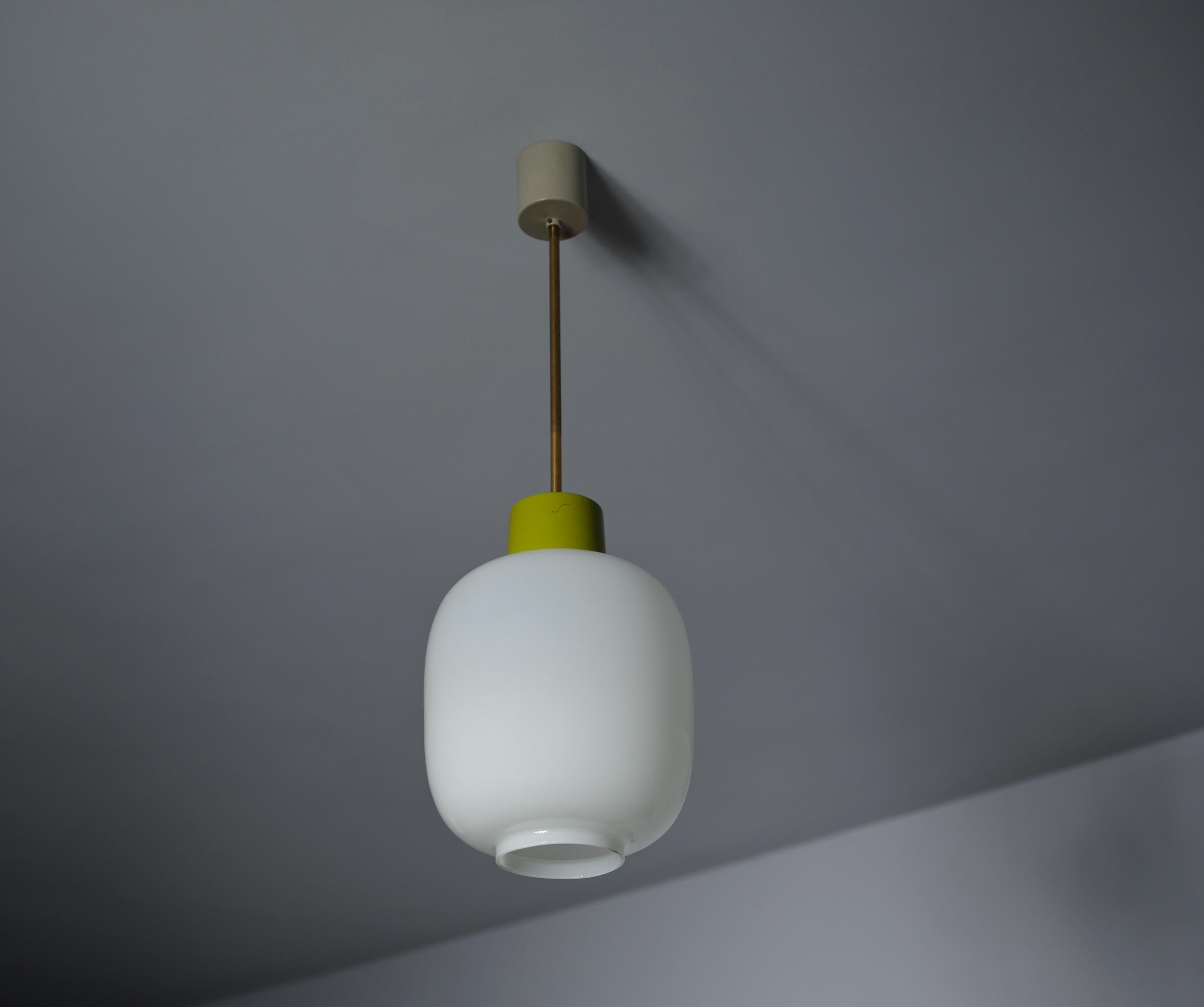 Italian Design : 1960s Modern Ceiling Pendant Lampshade In Good Condition For Sale In Rome, IT