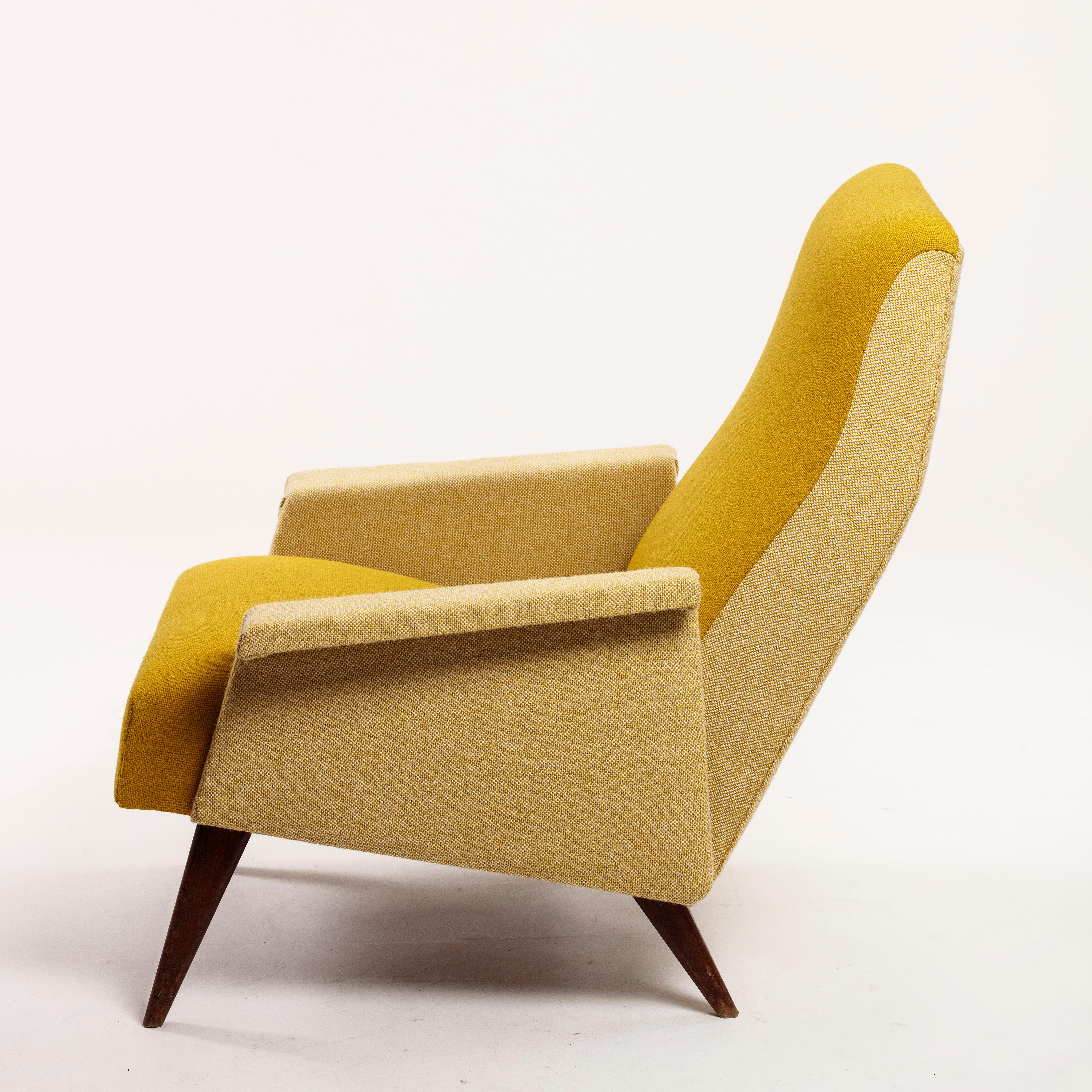 *Italian design Armchair Yellow Reupholstered For Sale 2