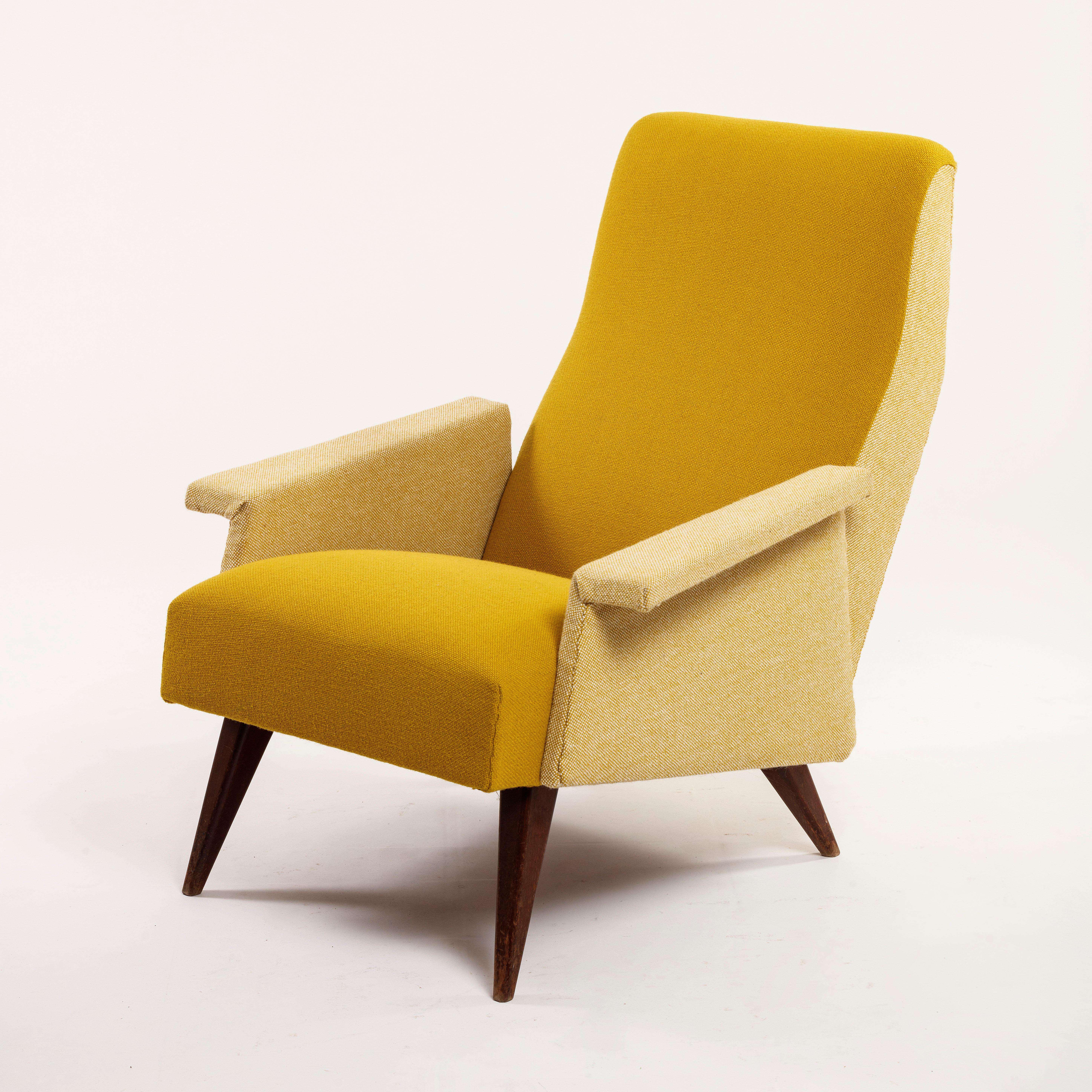 *Italian design Armchair Yellow Reupholstered For Sale 3