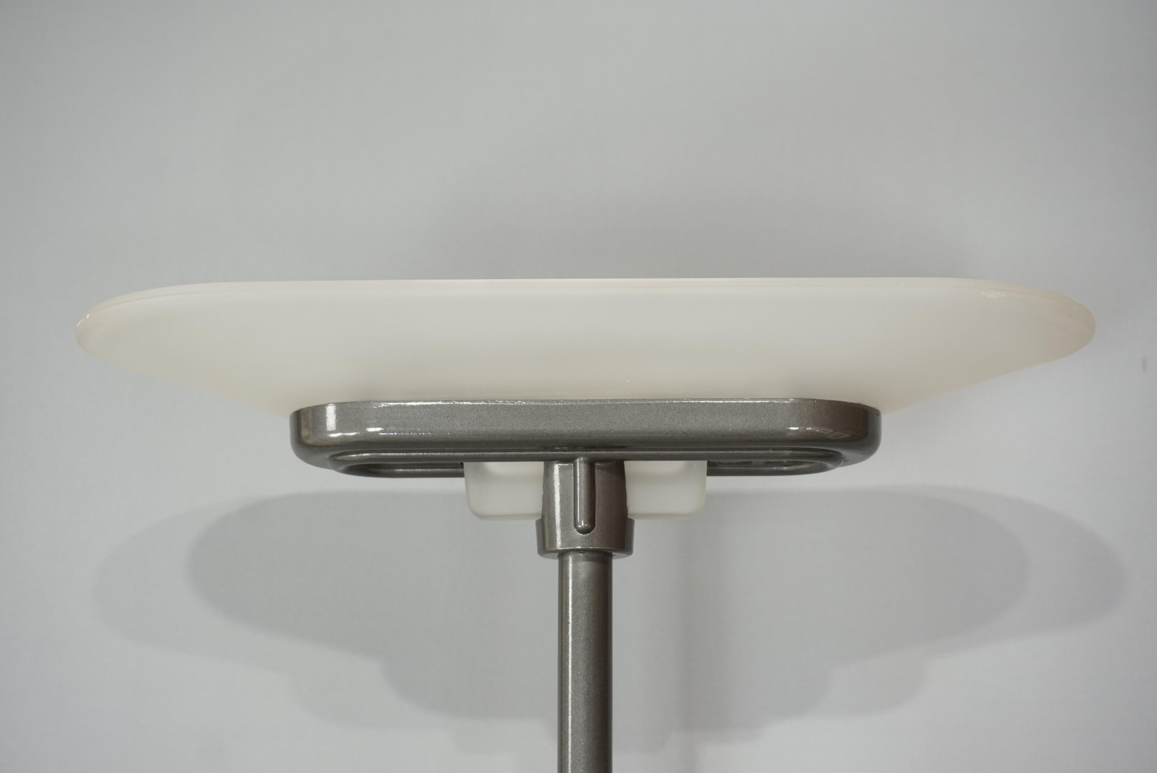 Lampadaire Arteluce de conception italienne Modèle Jill 4