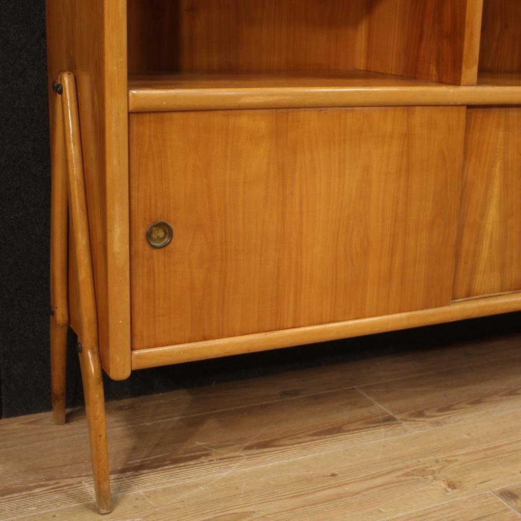 Italian Design Bookcase in Exotic Wood, 1960-1970 For Sale 7