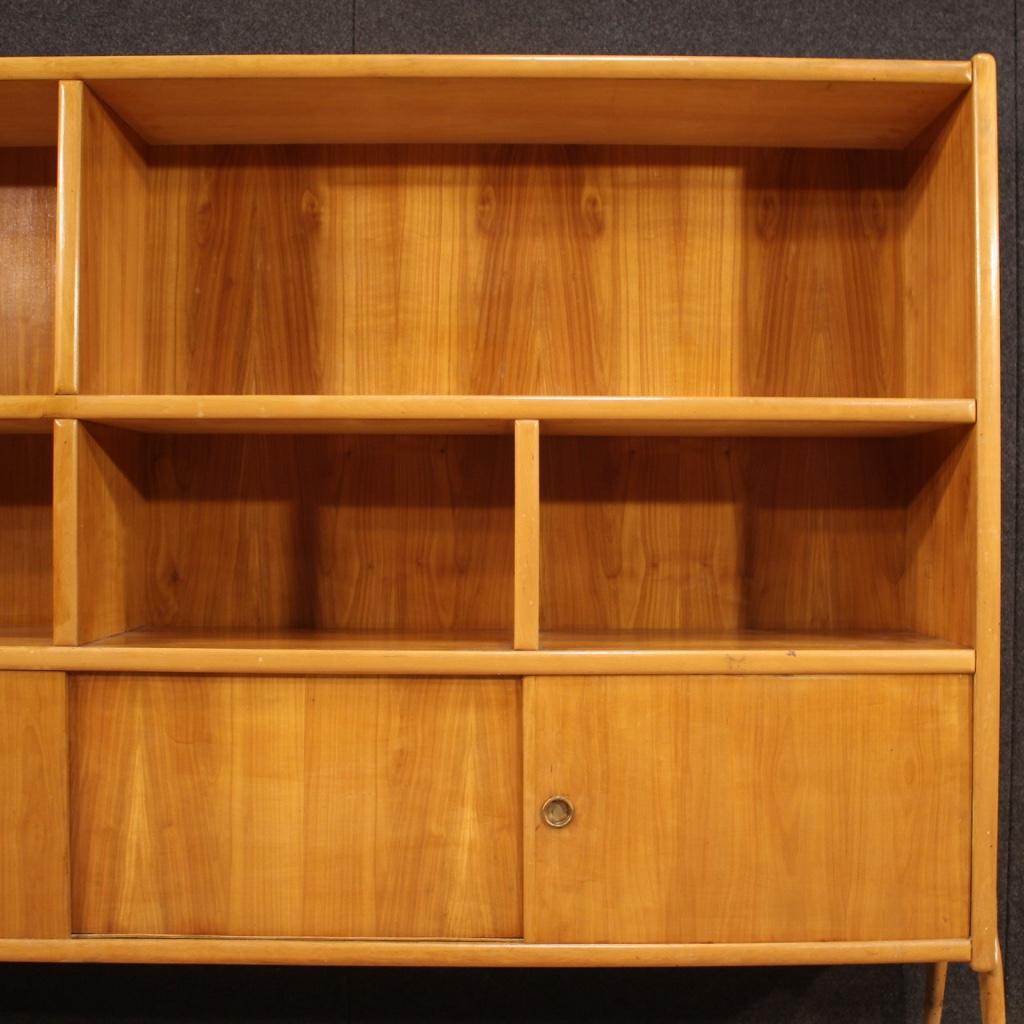 Italian Design Bookcase in Exotic Wood, 1960-1970 For Sale 5