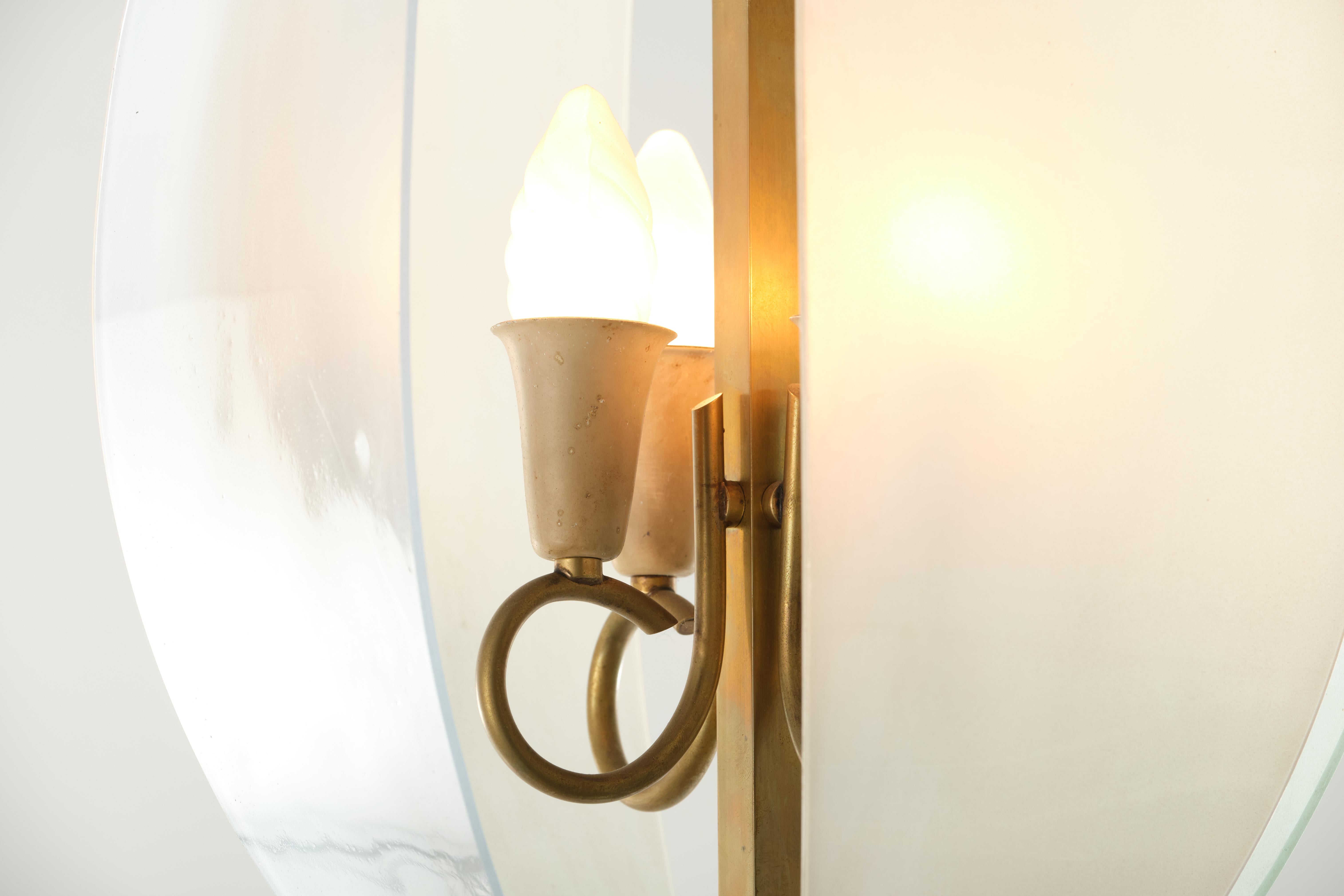 Italian Design Brass and Glass Chandelier, 1960 circa For Sale 1