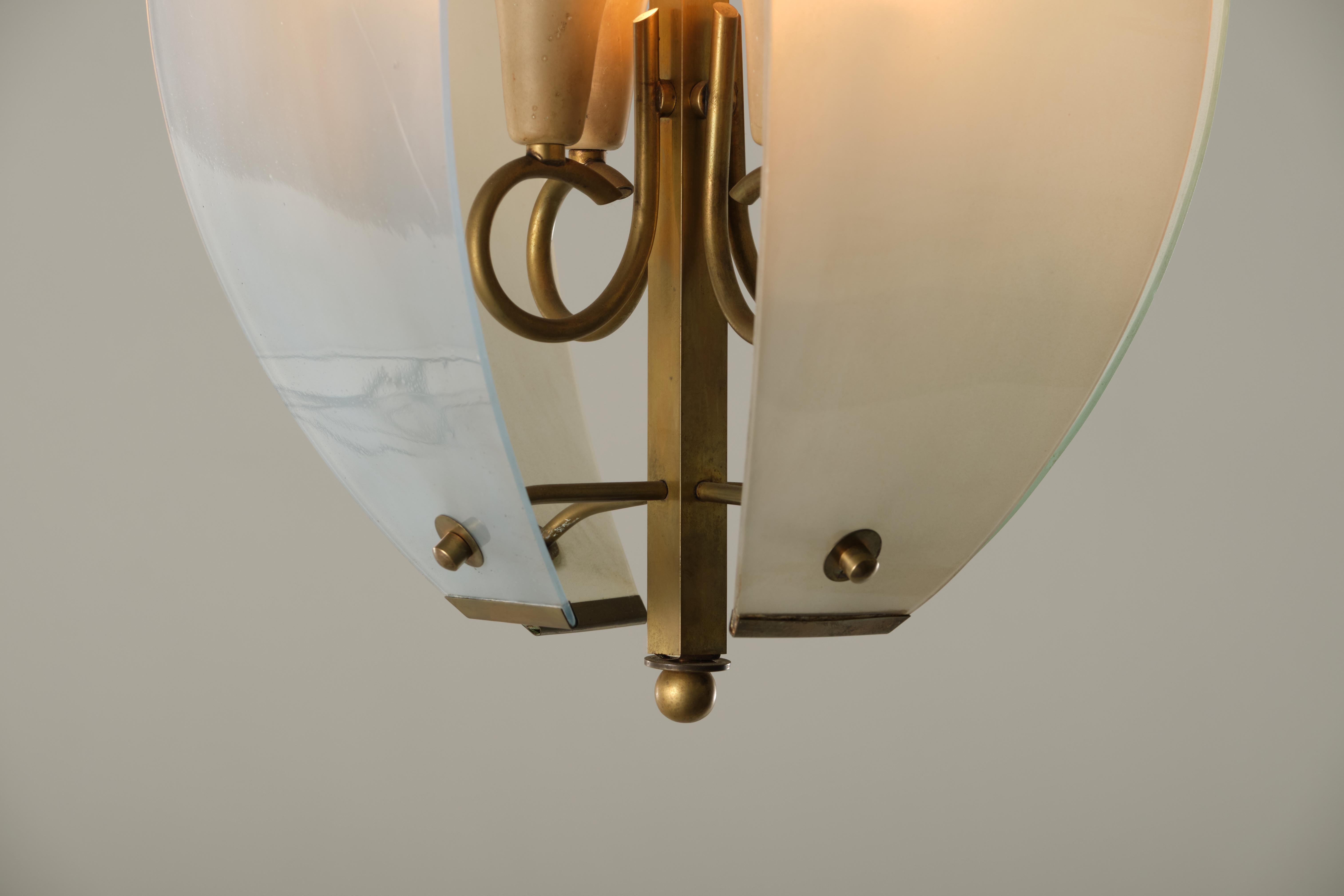 Italian Design Brass and Glass Chandelier, 1960 circa For Sale 4