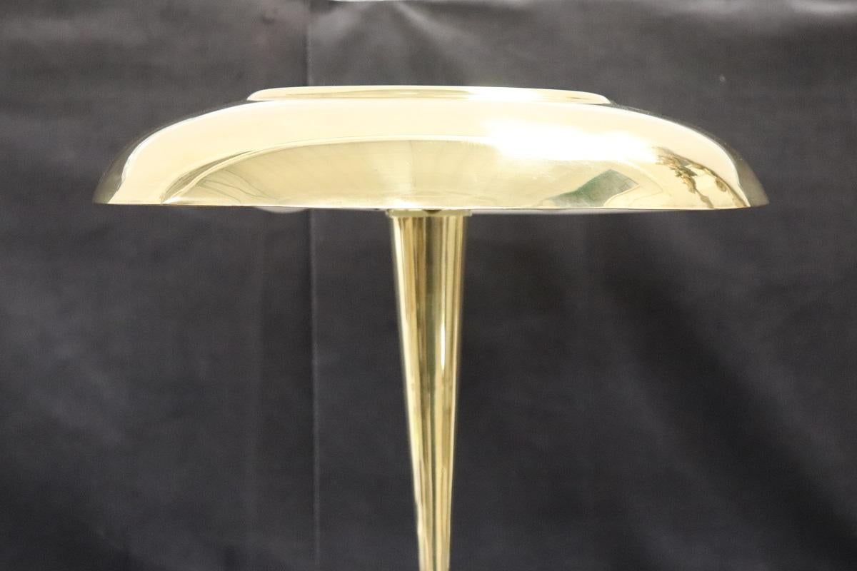 Laiton Lampe de table en laiton design italien par Oscar Torlasco pour Lumi, années 1950 en vente