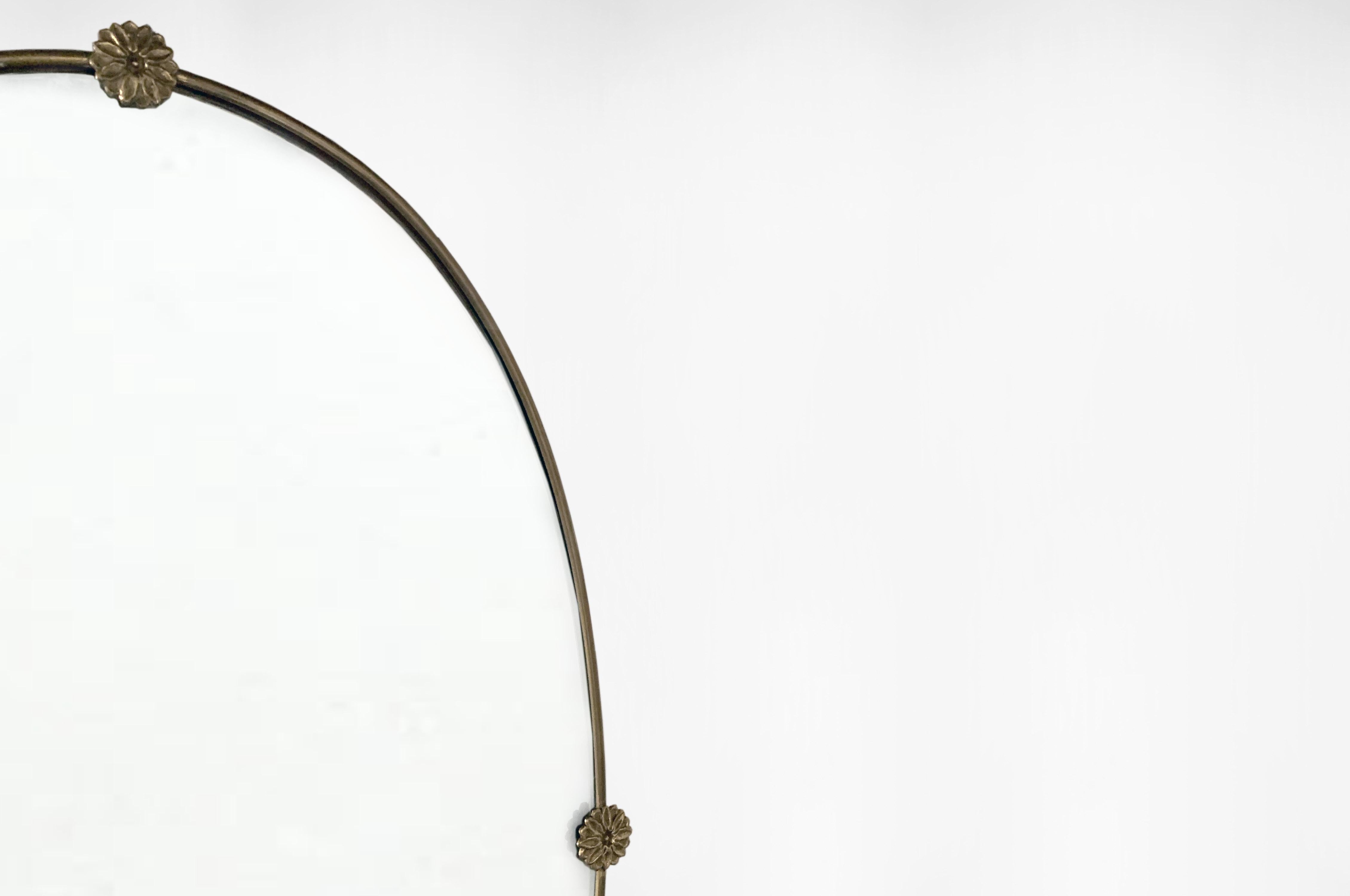 Mid-Century Modern Italian Design Brass Wall Mirror For Sale