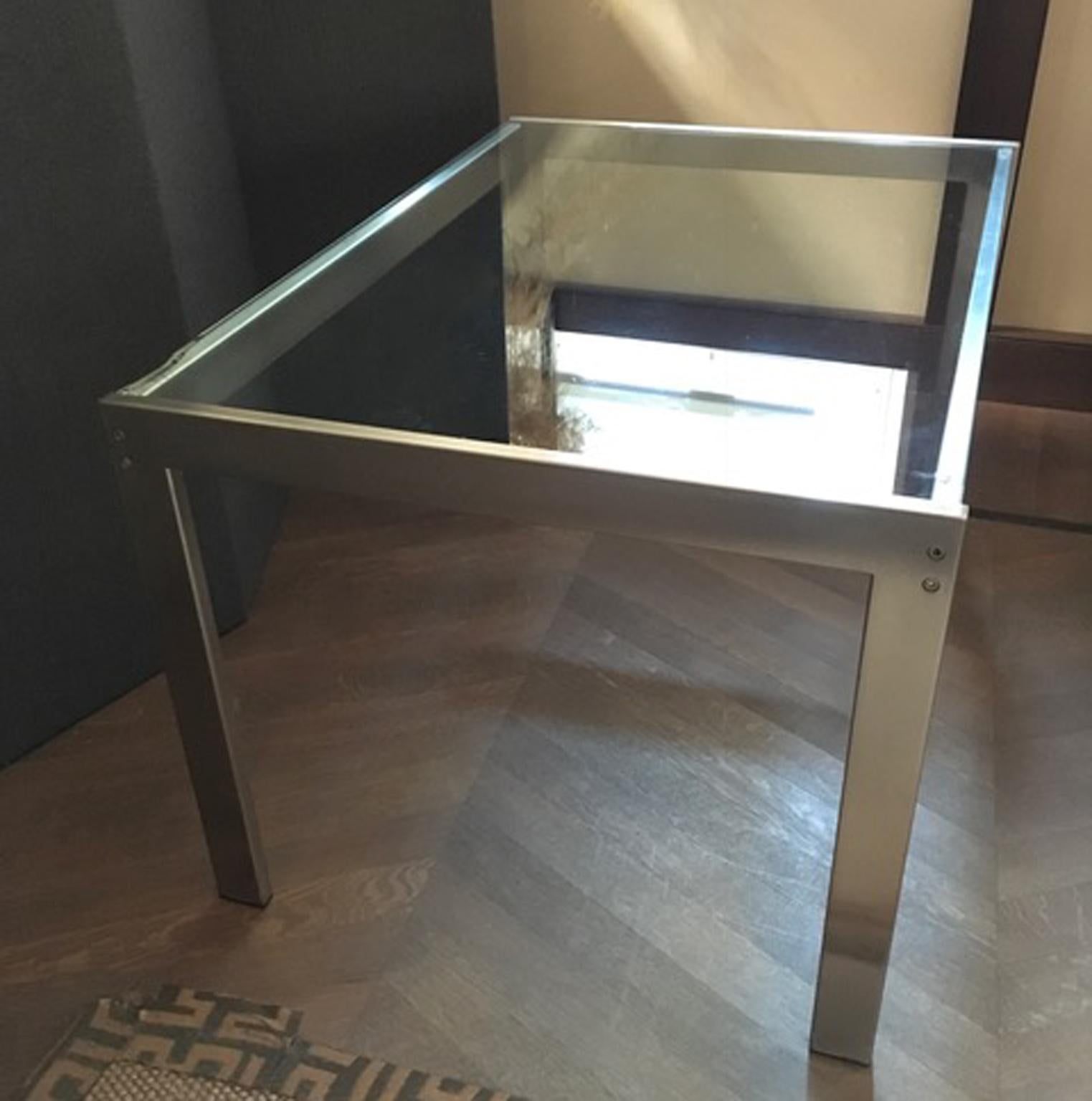 1960 Mid-Century Modern Italian Design Brushed Steel Crystal Desk For Sale 4