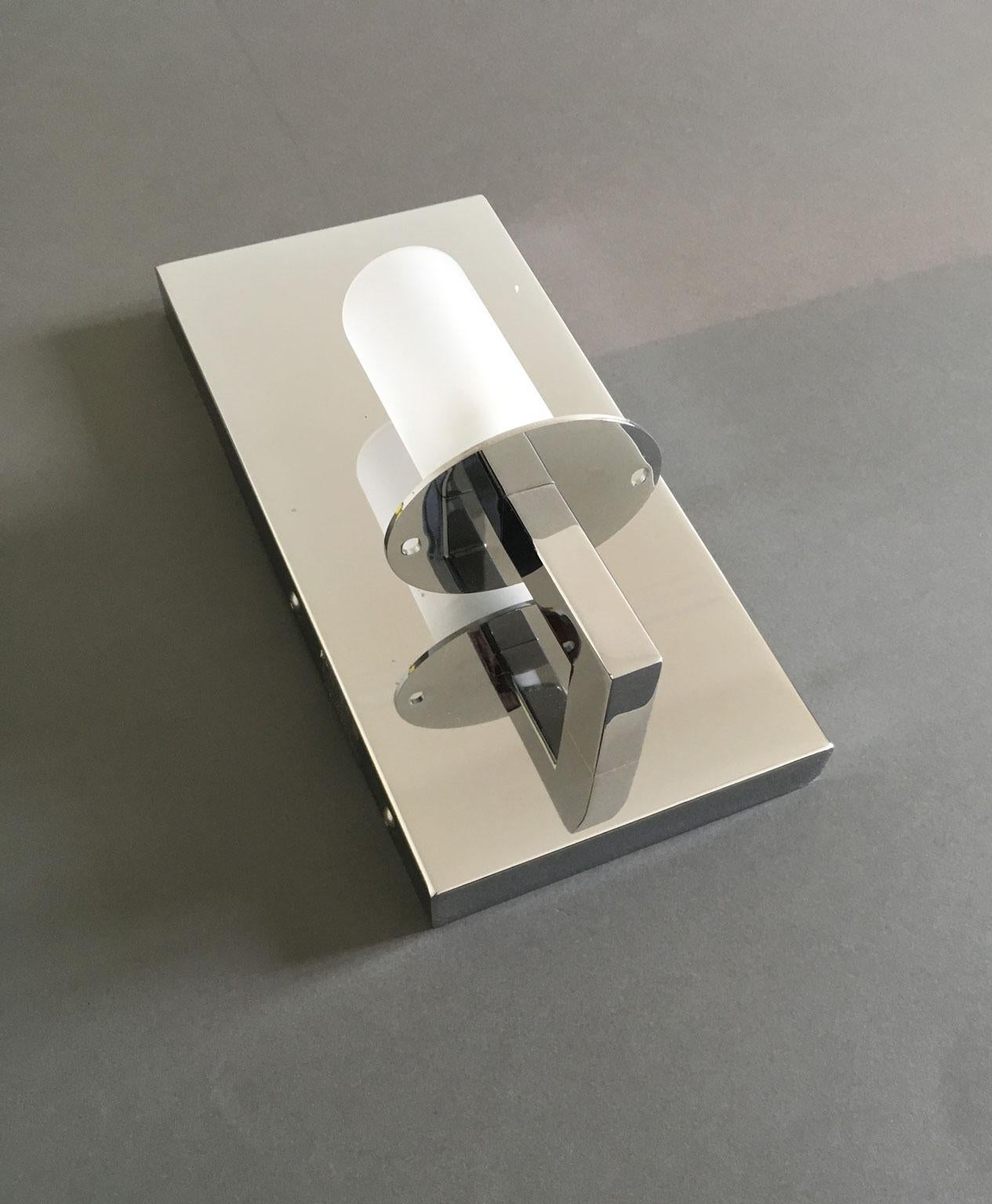 Italy Mid-Century Modern Style Metal Chrome Wall Lights For Sale 10