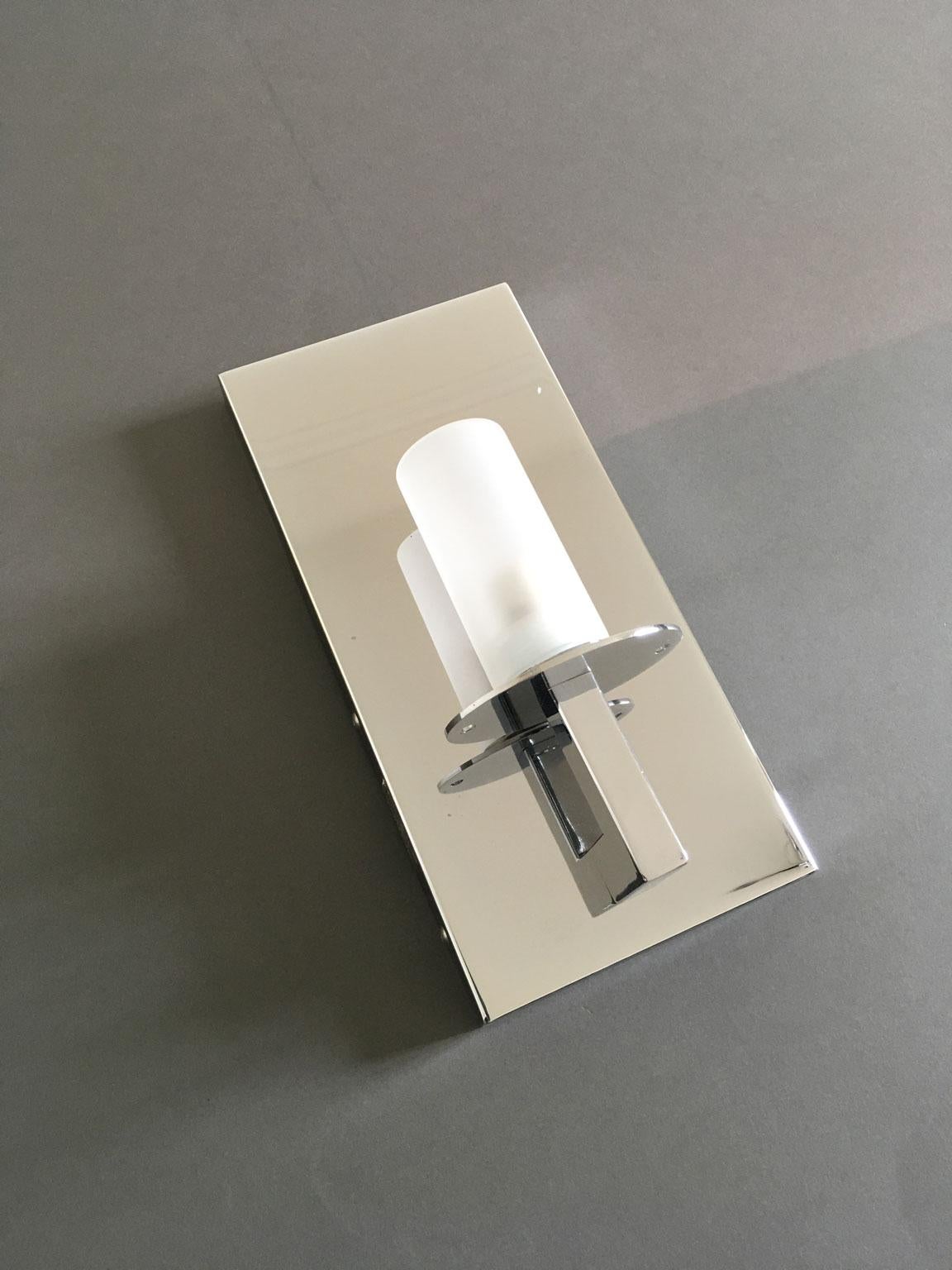 Minimalist Italy Mid-Century Modern Style Metal Chrome Wall Lights For Sale