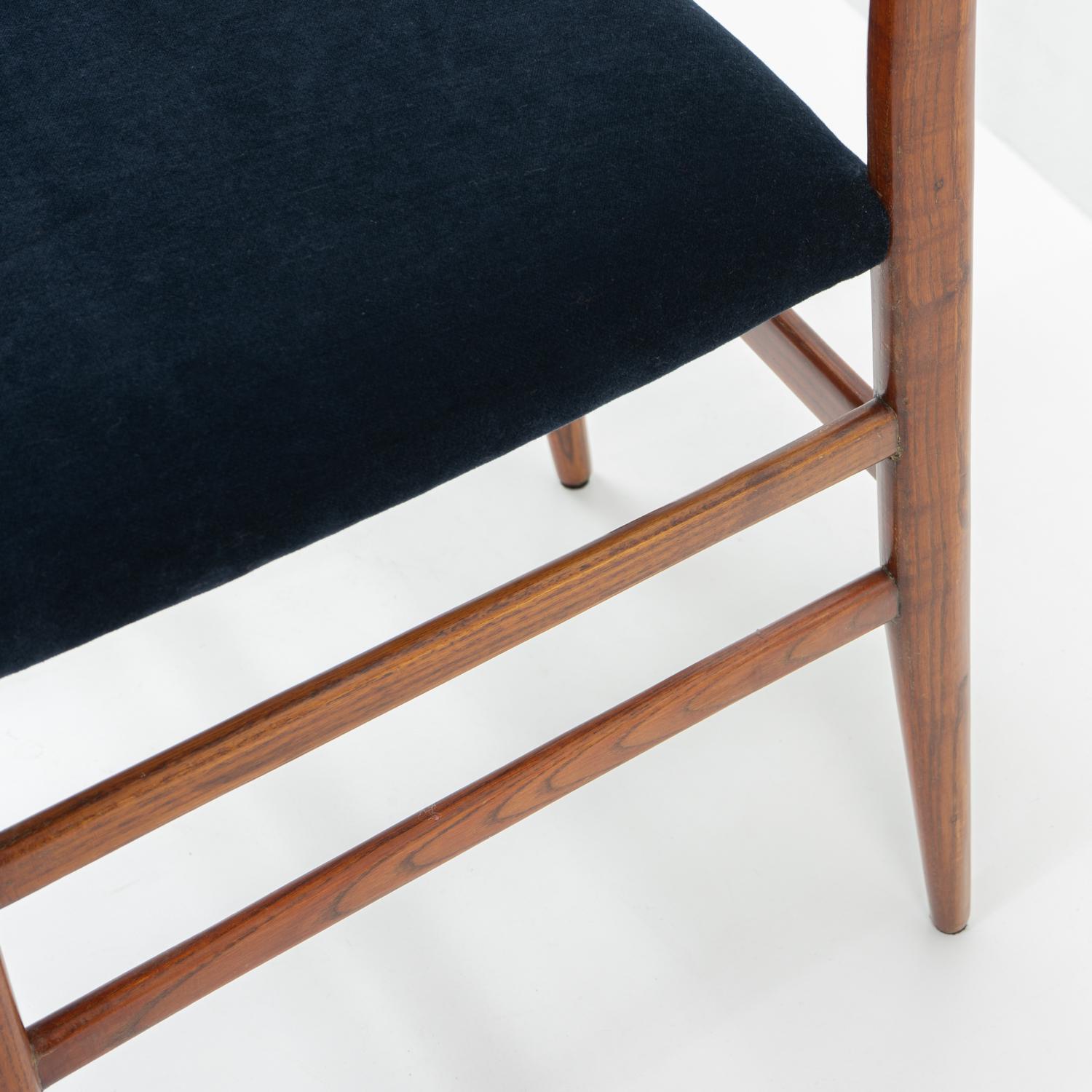 Mid-Century Modern Italian Design Classic Gio Ponti, Leggera Chair for Cassina, 1970s For Sale