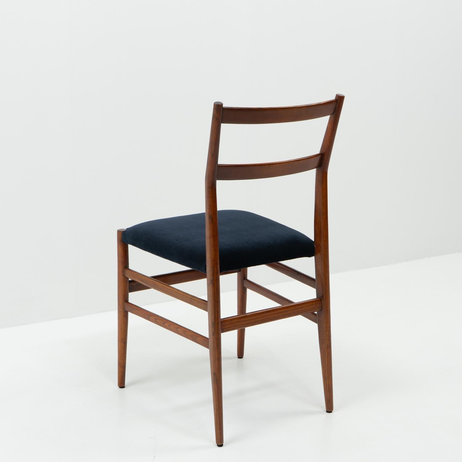 Italian Design Classic Gio Ponti, Leggera Chair for Cassina, 1970s For Sale 1