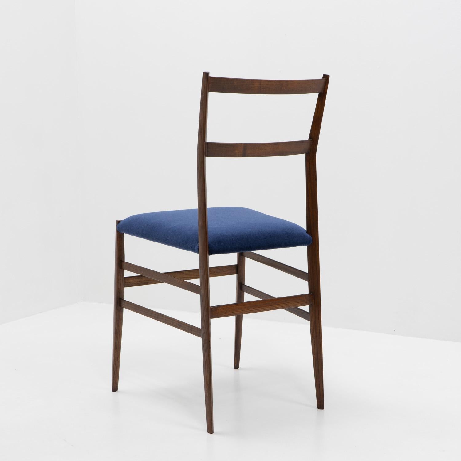 Italian Design Classic - Gio Ponti, Superleggera Chair for Cassina, 1960s In Good Condition For Sale In Renens, CH