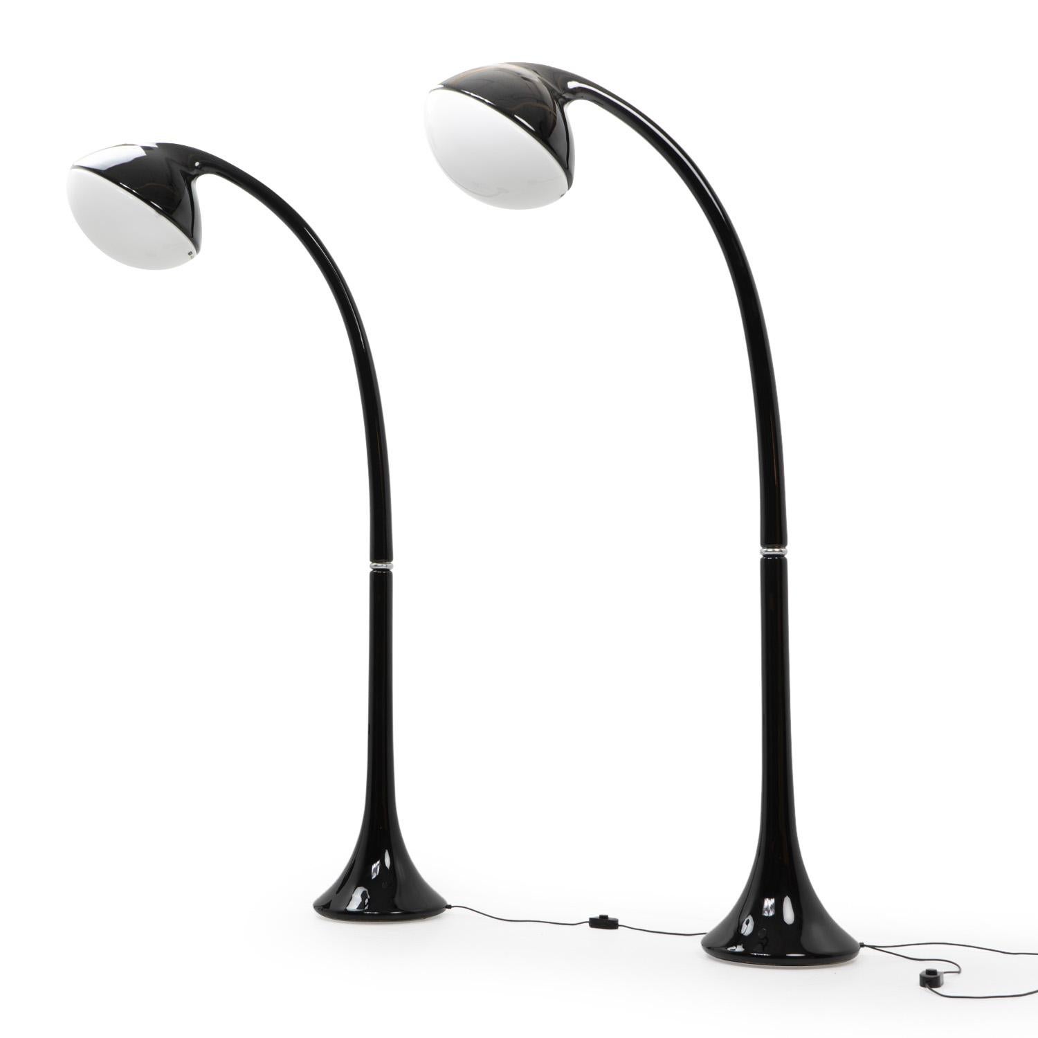 Italiano Lampione classico di design italiano di Fabio Lenci per iGuzzini, anni '60 in vendita