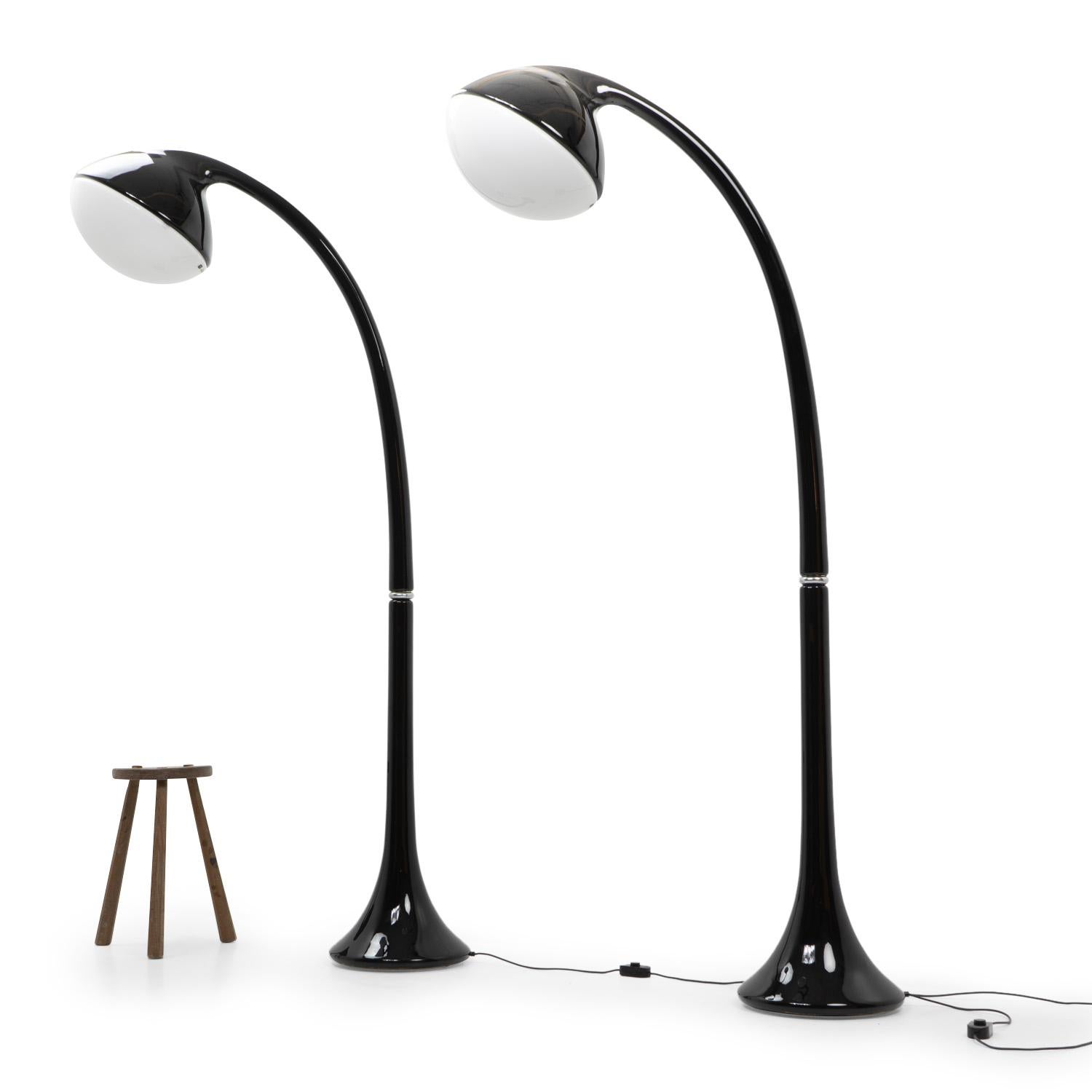 Sintetico Lampione classico di design italiano di Fabio Lenci per iGuzzini, anni '60 in vendita