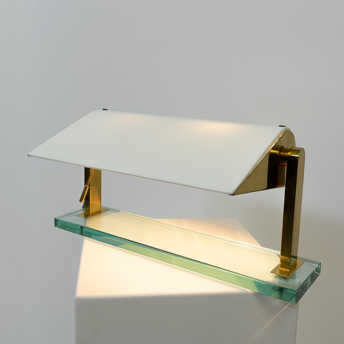 Metal Italian Design Classic Table Lamp by Pietro Chiesa for Fontana Arte, 1970s For Sale