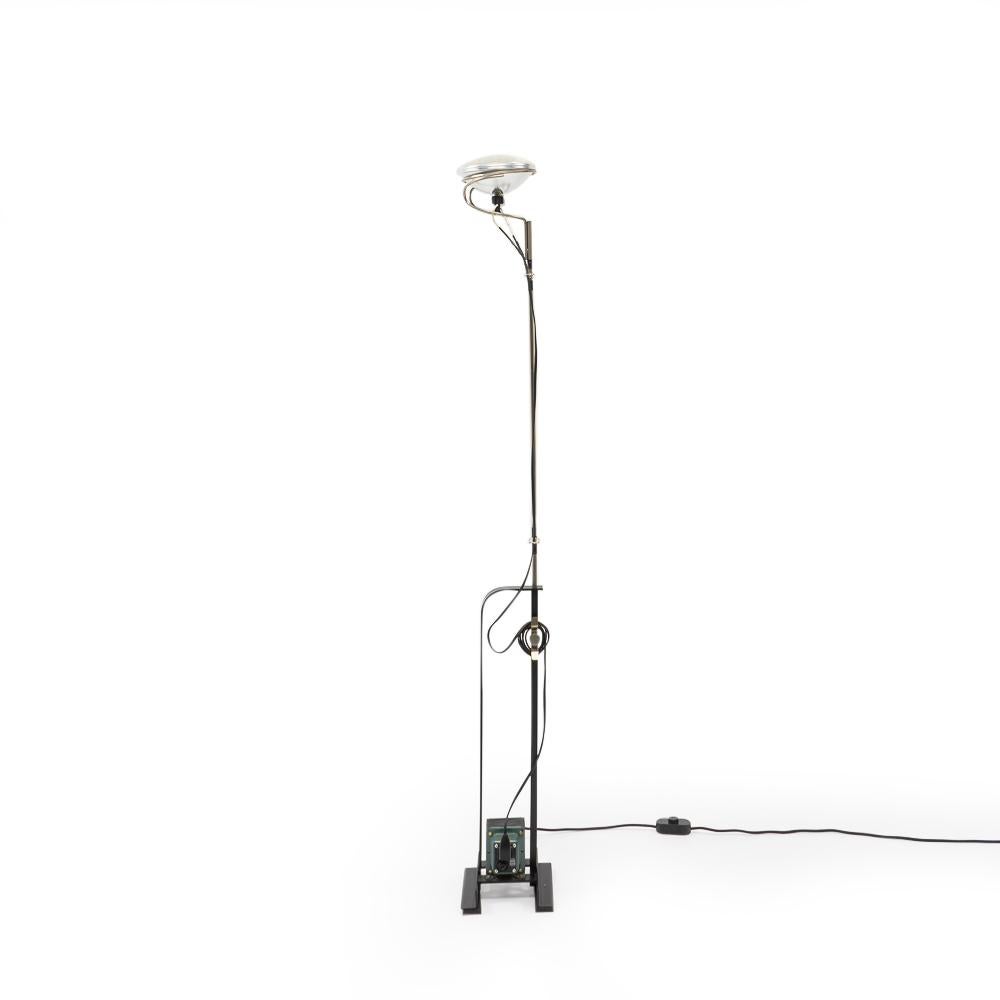 Italian Design Classic Toio Floorlamp by Castiglioni for Flos 2