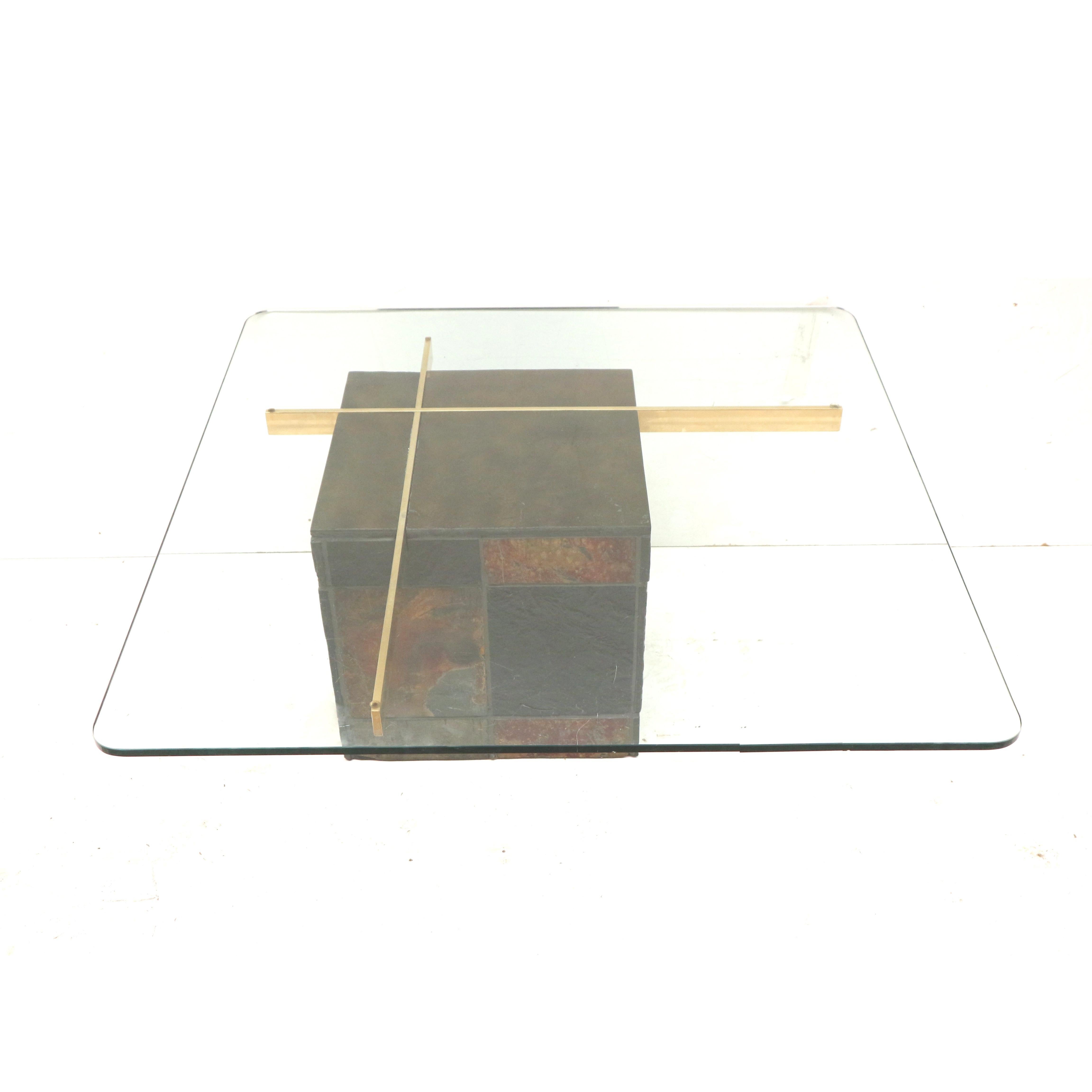 Couchtisch im italienischen Design von Artedi mit Sockel aus Naturstein und Glasplatte im Angebot 3