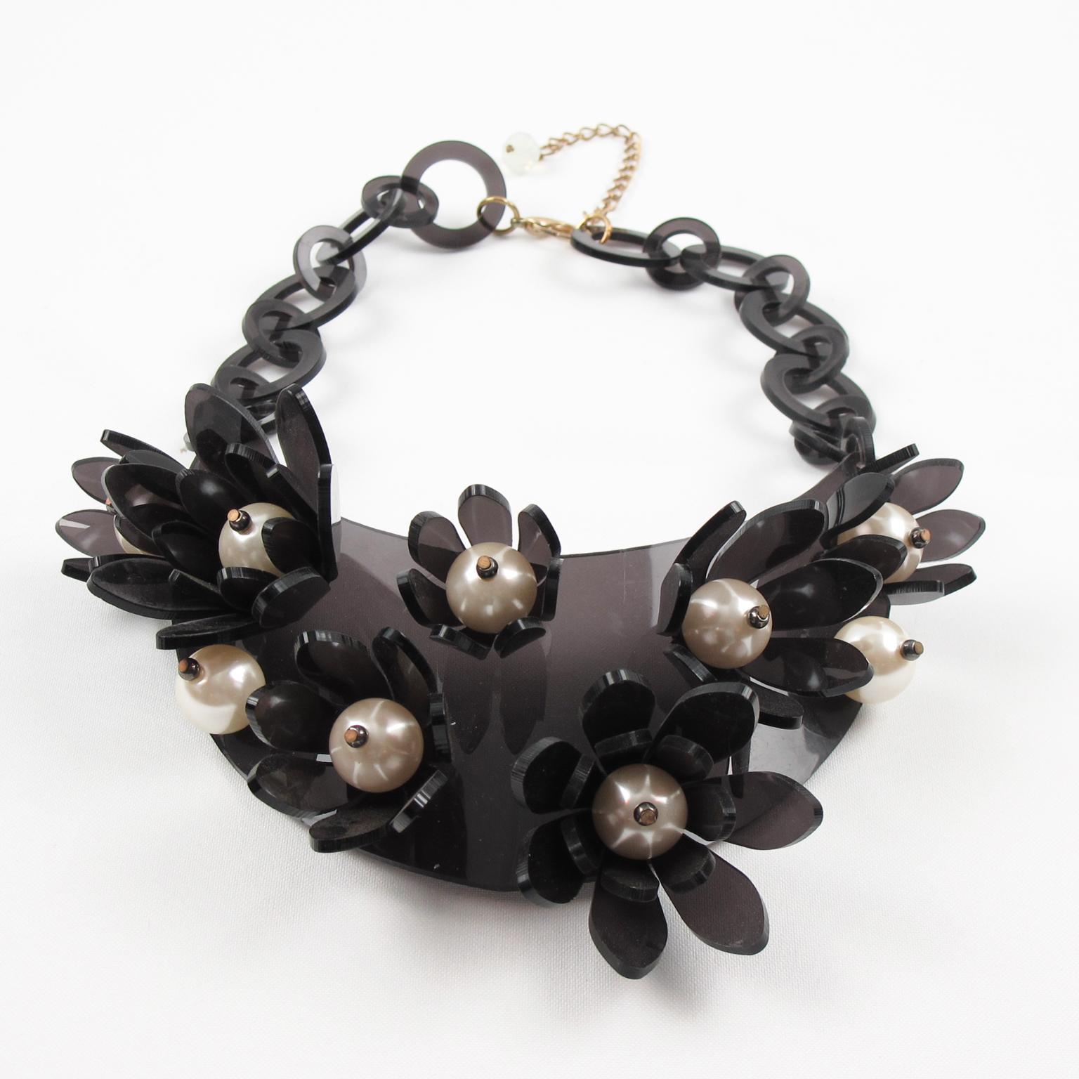 Italian Design Dark Gray Lucite Bib Necklace Flower and Pearl In Excellent Condition For Sale In Atlanta, GA