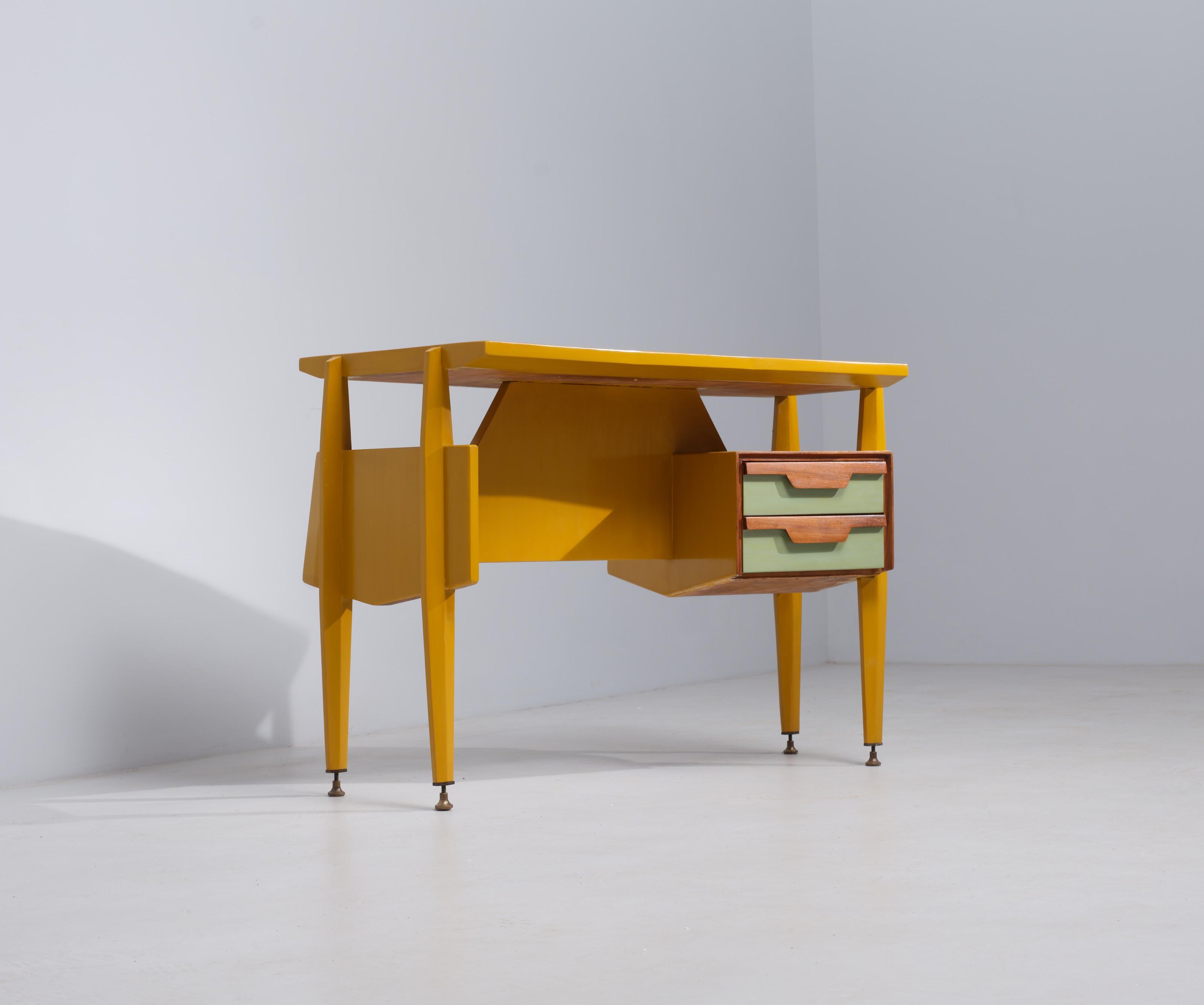 Italian Design Desk from the 50s, Restyled with Modern Flair by RETRO4M For Sale 2