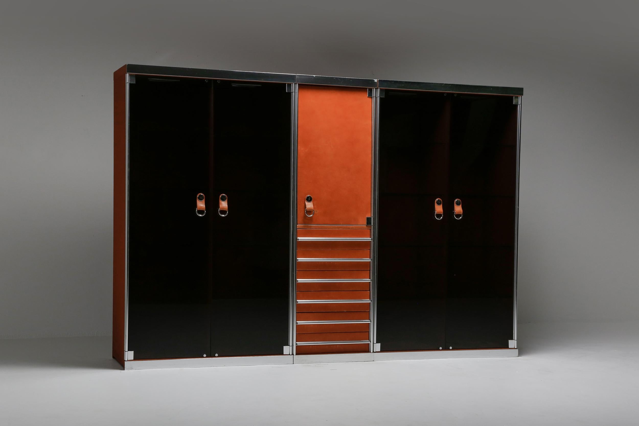 Italian Design Dresser in Cognac Leather, Chrome and Black Glass for Hermès In Excellent Condition In Antwerp, BE