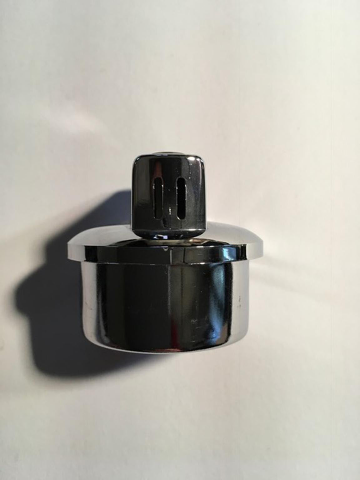 Italien Modernes Design Schwarzes facettiertes Kristalltischfeuerzeug Zeitgenössische Produktion im Angebot 8