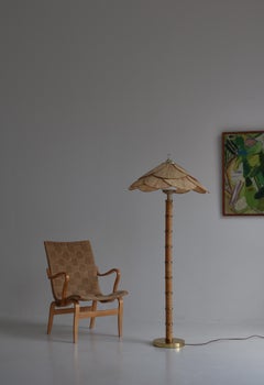 Italian Design Floor Lamp in Brass, Glass & Rattan, 1970s